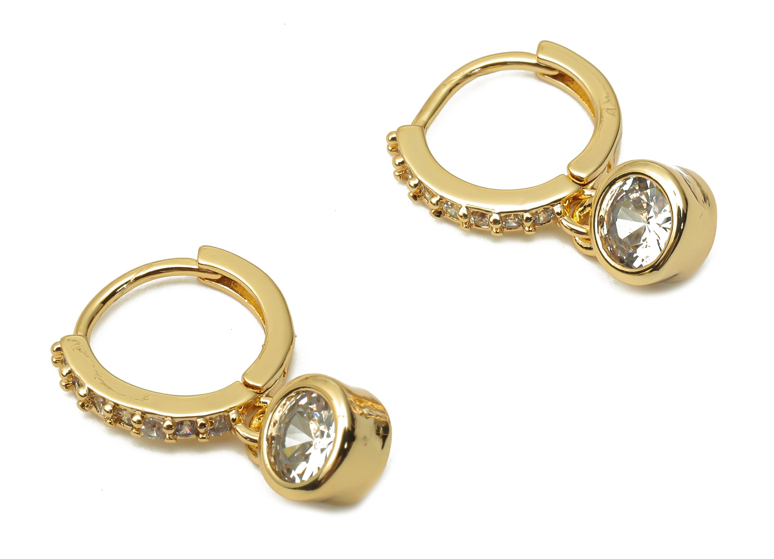 Brass Circle Clasps Earrings With Zircon - Brass Huggie Hoop Earrings With Solitaire - Real Gold Tone Plated - 20.86x12.17x1.9mm - RGP4751 - DOMEDBAZAAR