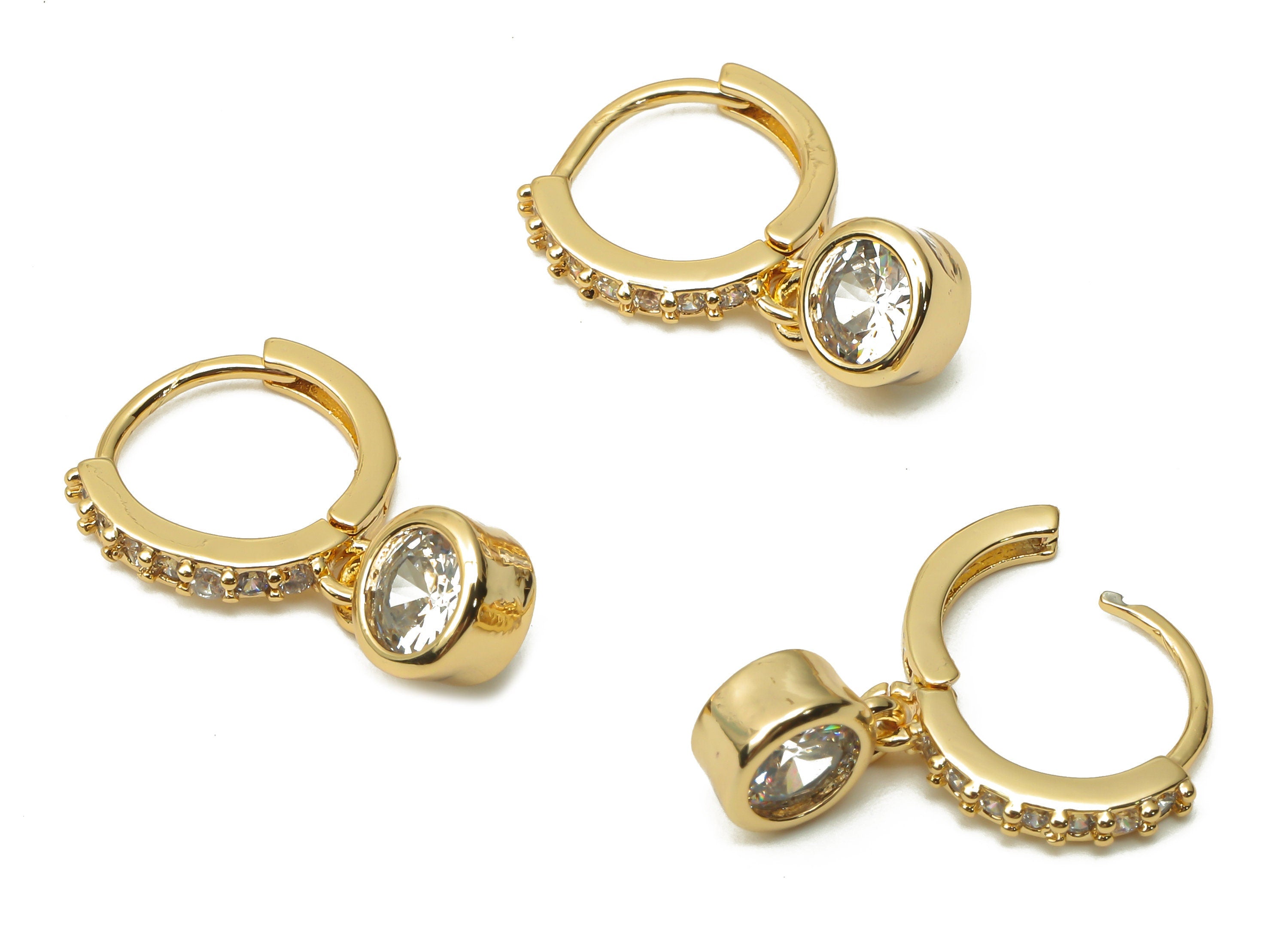 Brass Circle Clasps Earrings With Zircon - Brass Huggie Hoop Earrings With Solitaire - Real Gold Tone Plated - 20.86x12.17x1.9mm - RGP4751 - DOMEDBAZAAR