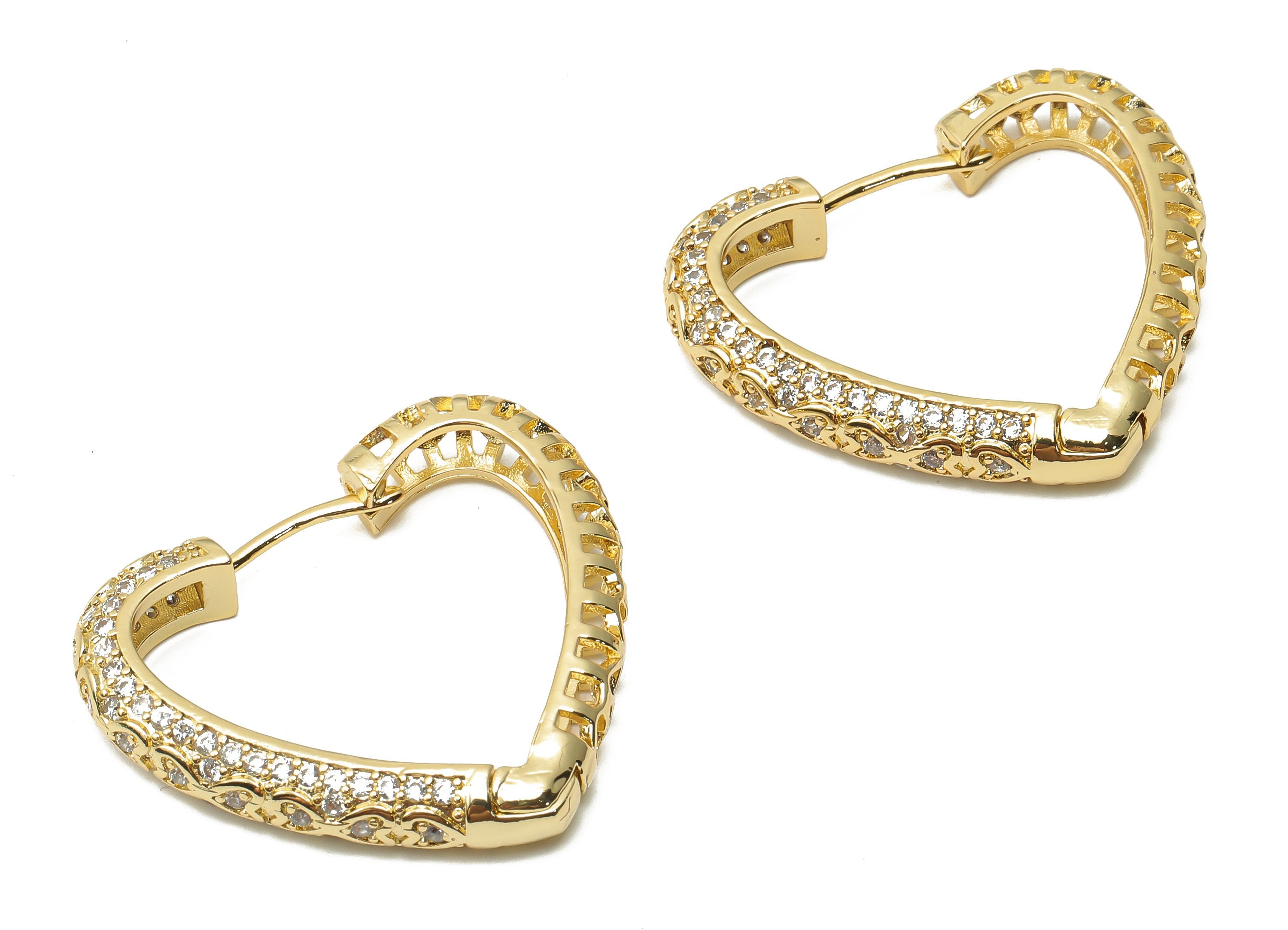 Brass Textured heart Huggie hoop earrings with Zircon - Brass Thick heart Huggie hoop - 18K Real Gold Plated - 35.25x30.92x5.38mm - RGP4775 - DOMEDBAZAAR
