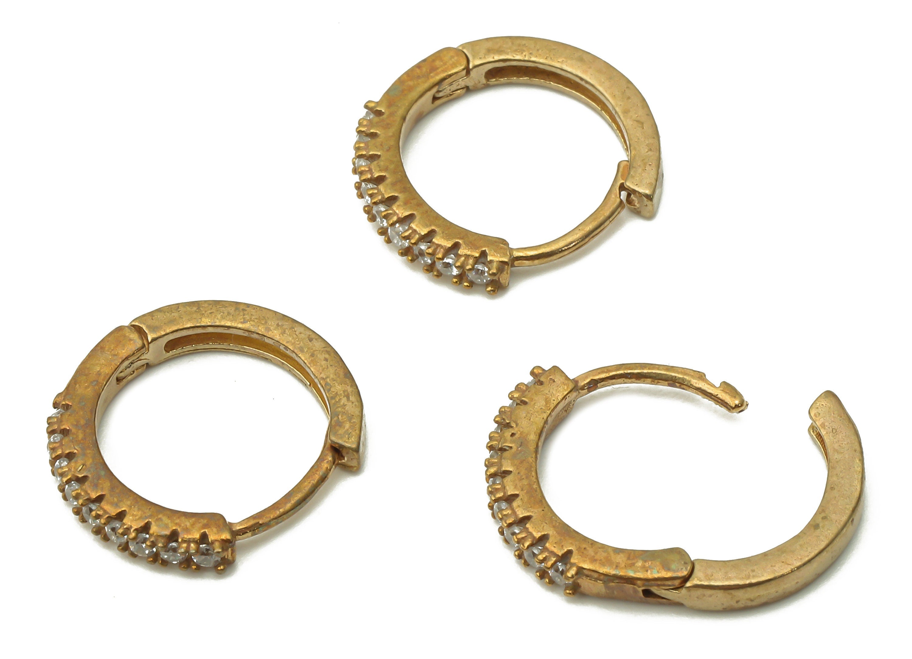 Brass Huggie Earrings Clasps- Raw Brass Round Huggie Hoop Earring With Zircon - Brass Textured Circle Clasp - 13.8x13.8x2.1mm - PP7691 - DOMEDBAZAAR