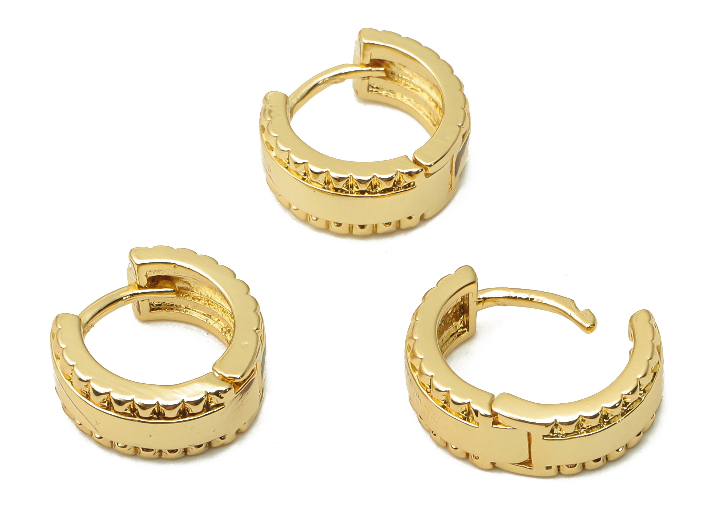 Brass Round Earrings Thick Clasps - Brass zigzag Earring - Huggie Hoop Earring - 18K Real Gold Plated Brass - 11.7x11.7x1.64mm - RGP4834 - DOMEDBAZAAR