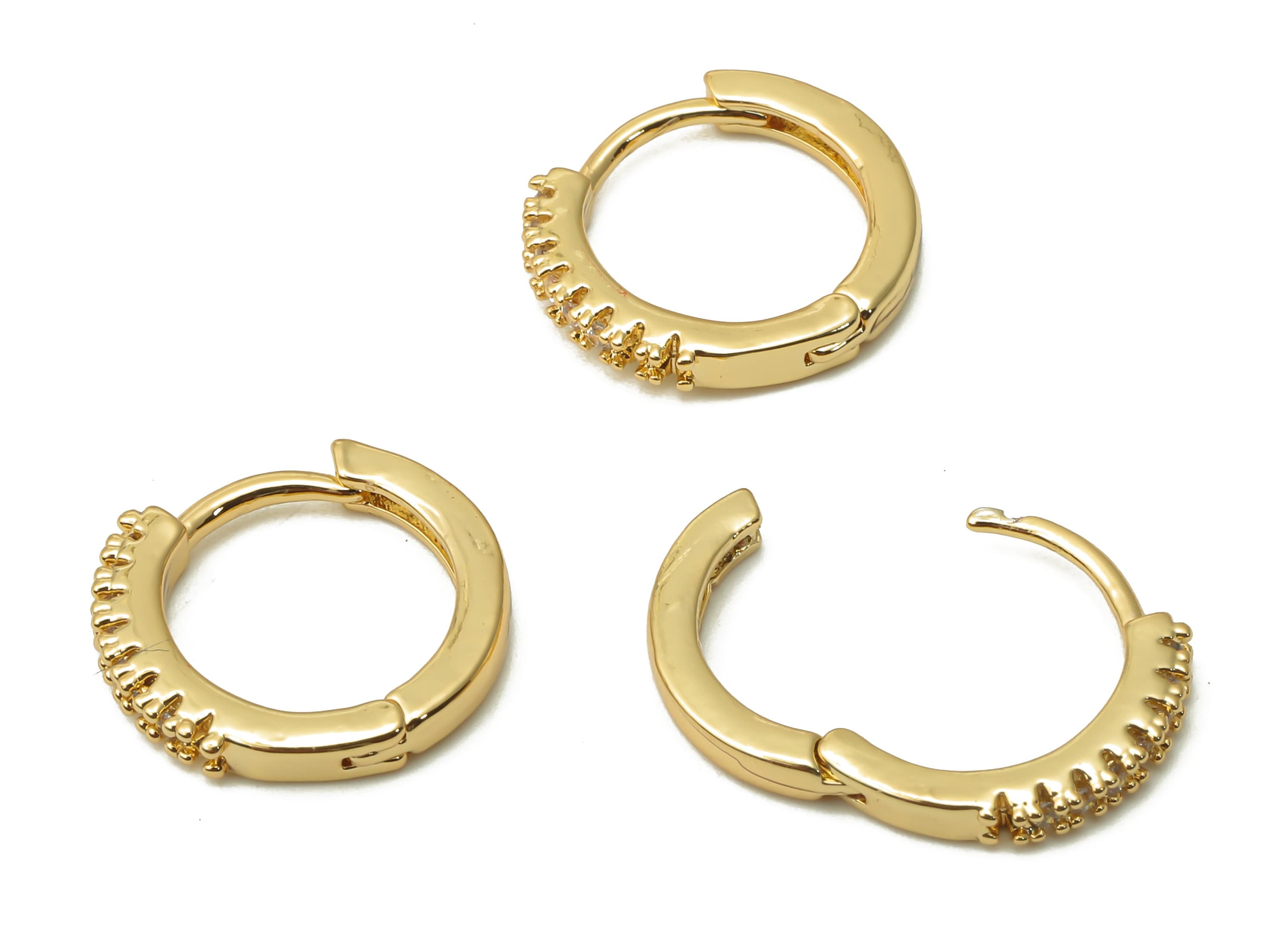 Brass Round Clasps Earrings with Zircon - zigzag Hoop Clasps - Huggie Circle Clasps - 18K Real Gold Plated Brass -13.8x13.8x2.14mm - RGP4952 - DOMEDBAZAAR