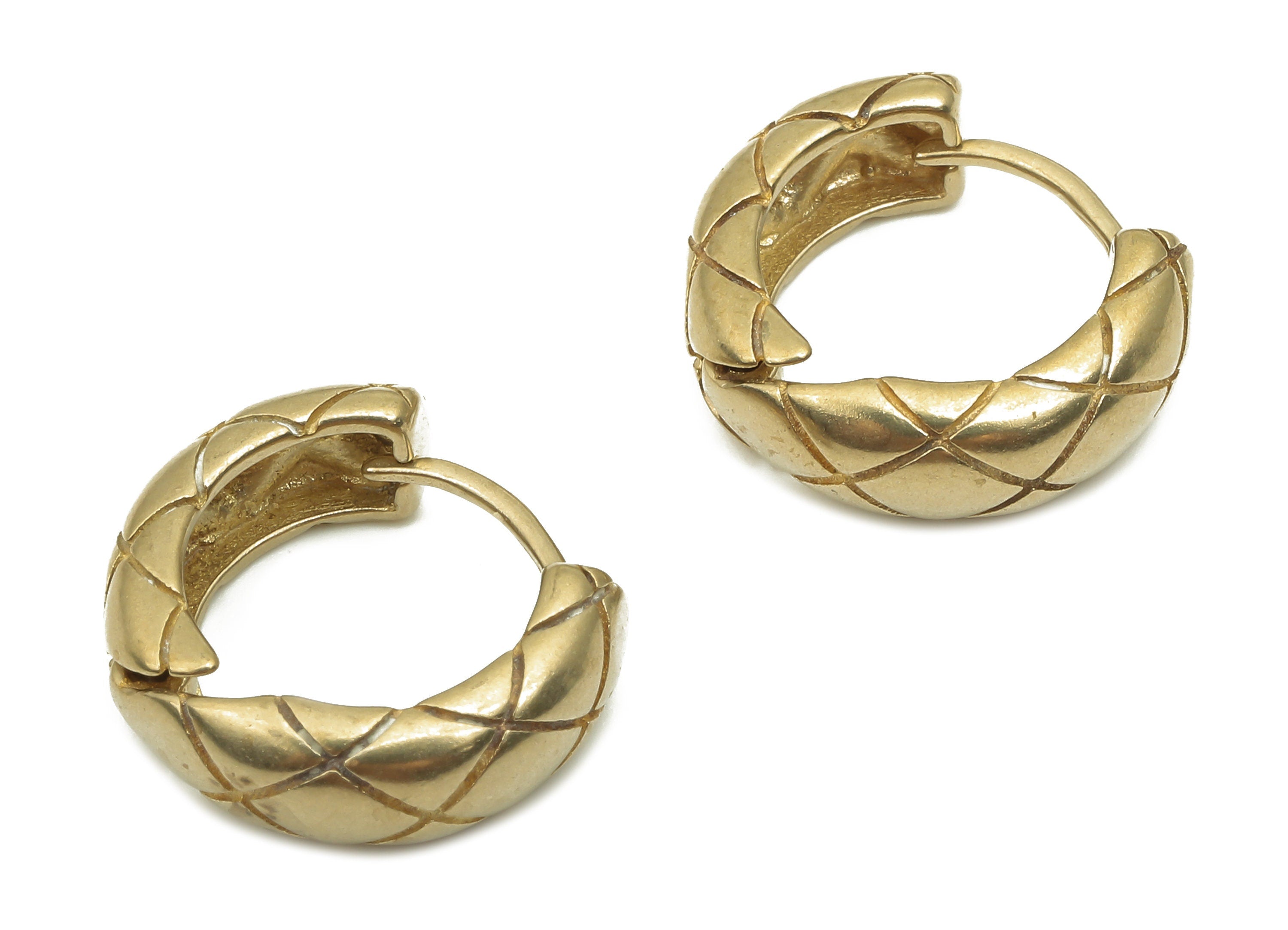 Brass Hoops Earring - Raw Brass Snake Textured Pattern Huggie Hoops Earring - Round Earring - 15.26x13.72x2.16mm - PP7868 - DOMEDBAZAAR