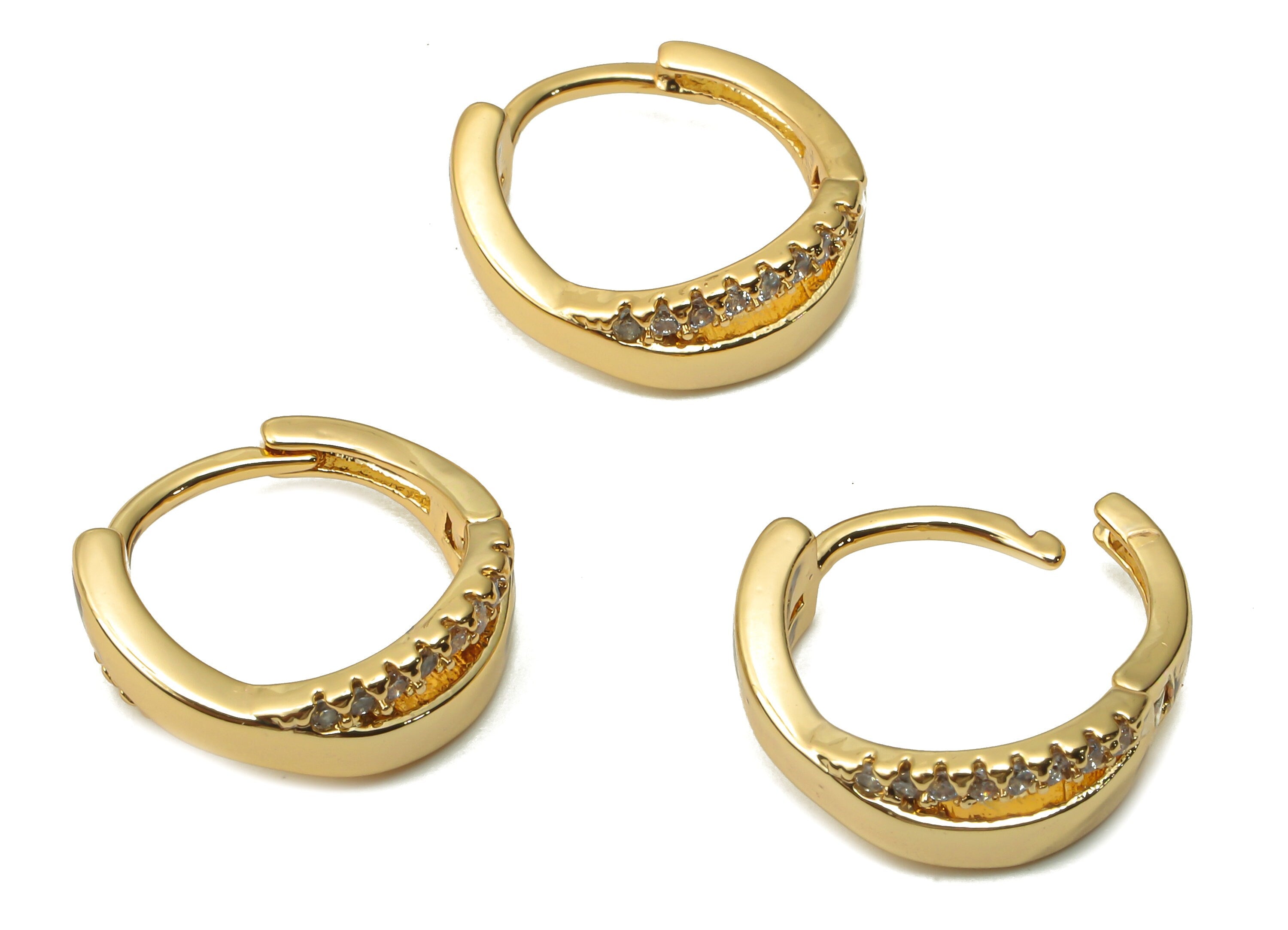 Brass Thick Earrings With Zircon - Gold Plated Round Hoop Claps - Brass Huggie Earring - 18K Real Gold Plated - 13.62x12.48x1.74mm - RGP5002 - DOMEDBAZAAR