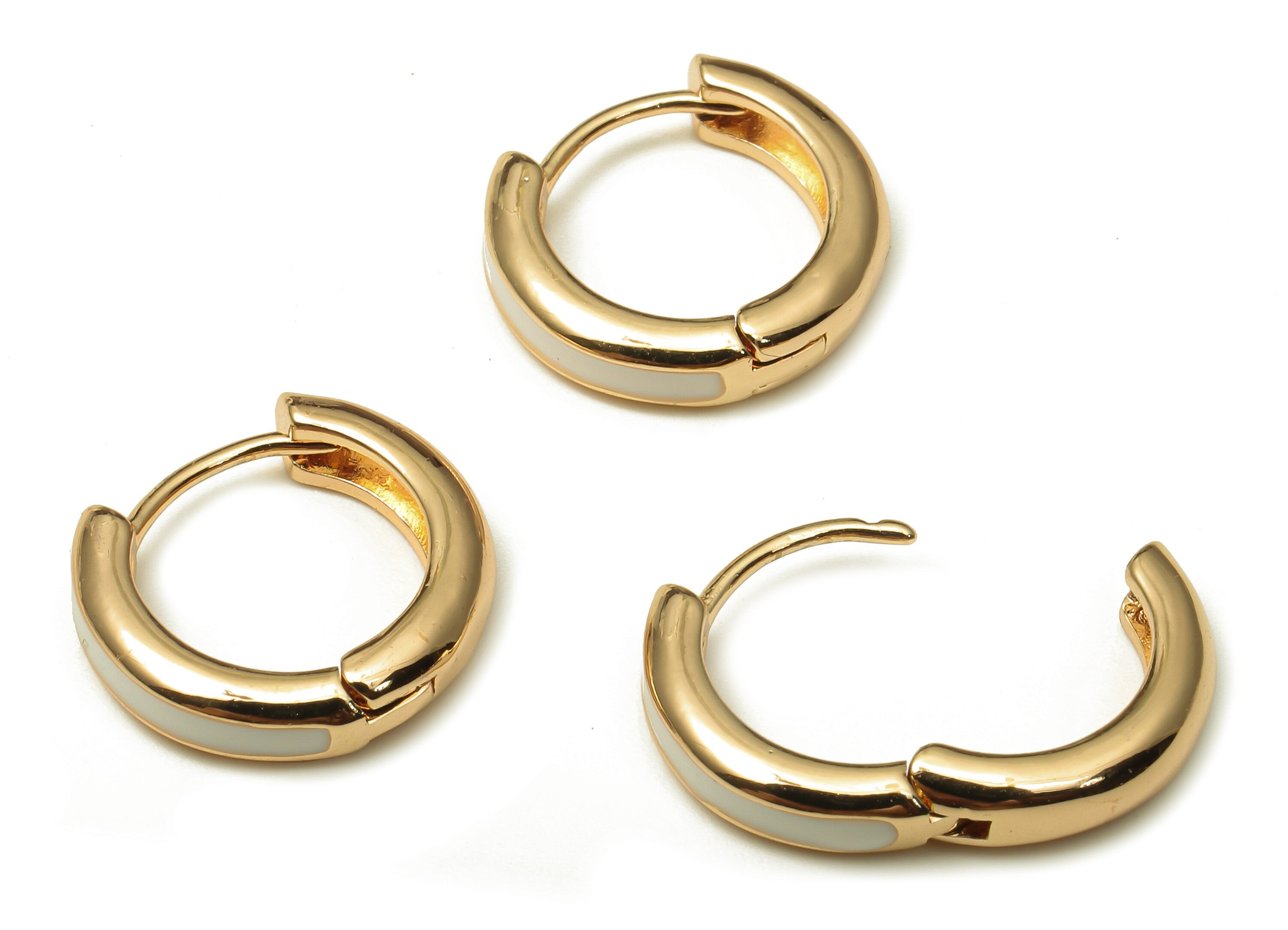 Brass Enamel Round Hoop Earring Clasp - Small Circle White Enamel Huggie Hoop Earring - 18K Real Gold Plating - 13.93x13.23x3.3mm - RGP5218W - DOMEDBAZAAR