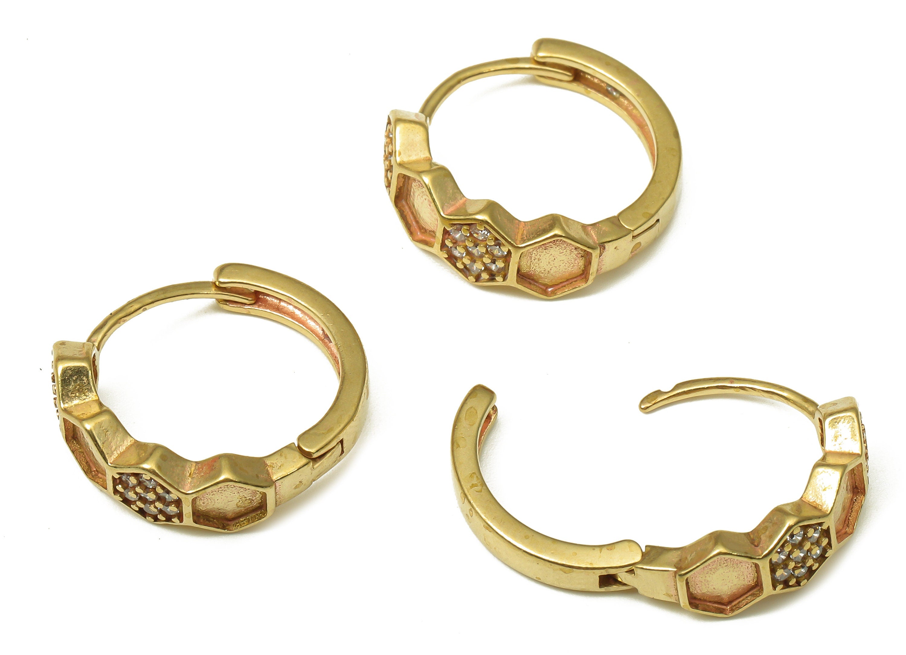 Brass Round Comb Earring Clasp - Raw Brass Hexagon Huggie Thick Hoop with Zircon - Circle Honeycomb Earrings - 16.93x16.2x2.62mm - PP7899 - DOMEDBAZAAR
