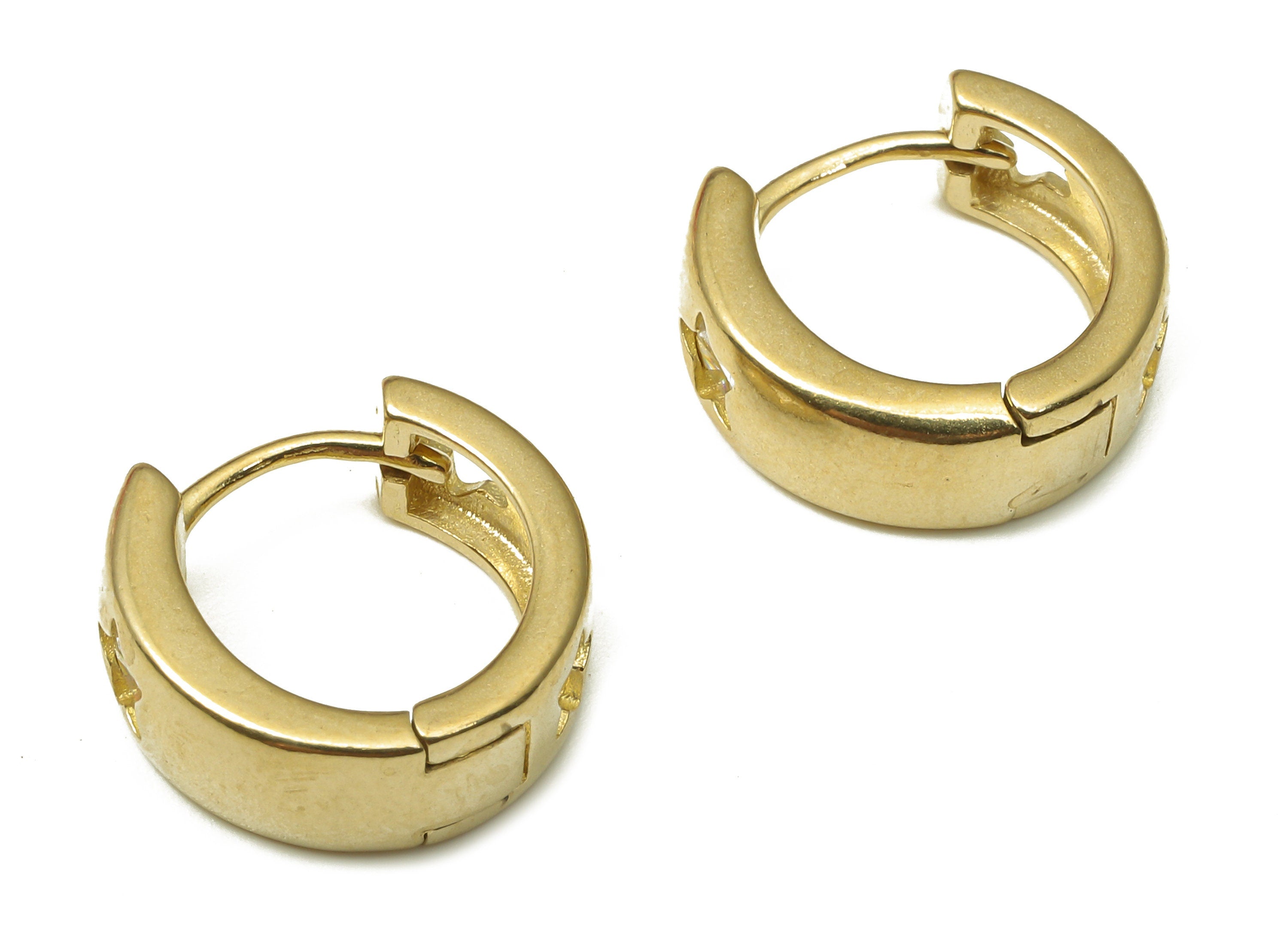 Brass Star Earring Clasp - Raw Brass Micropaved Zircon Earring - Thick Huggie Hoop Earring - 13.44x13.18x2.2mm - PP7909 - DOMEDBAZAAR