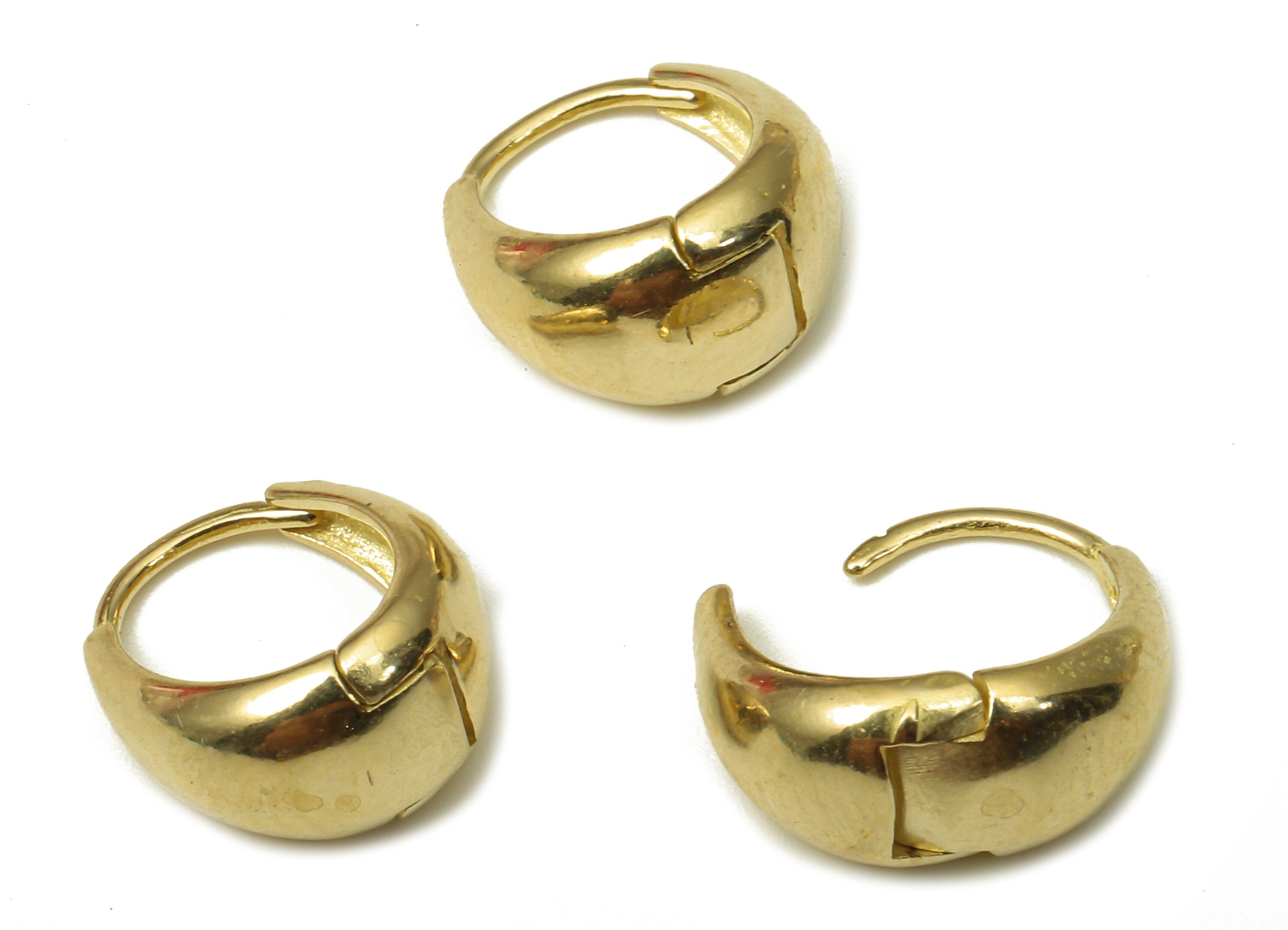 Brass Round Earring Clasp - Raw Brass Circle Huggie Earring - Wide Huggie Hoop Earring - Thick Hoop Earring - 11.2x5.87x1.65mm - PP7935 - DOMEDBAZAAR
