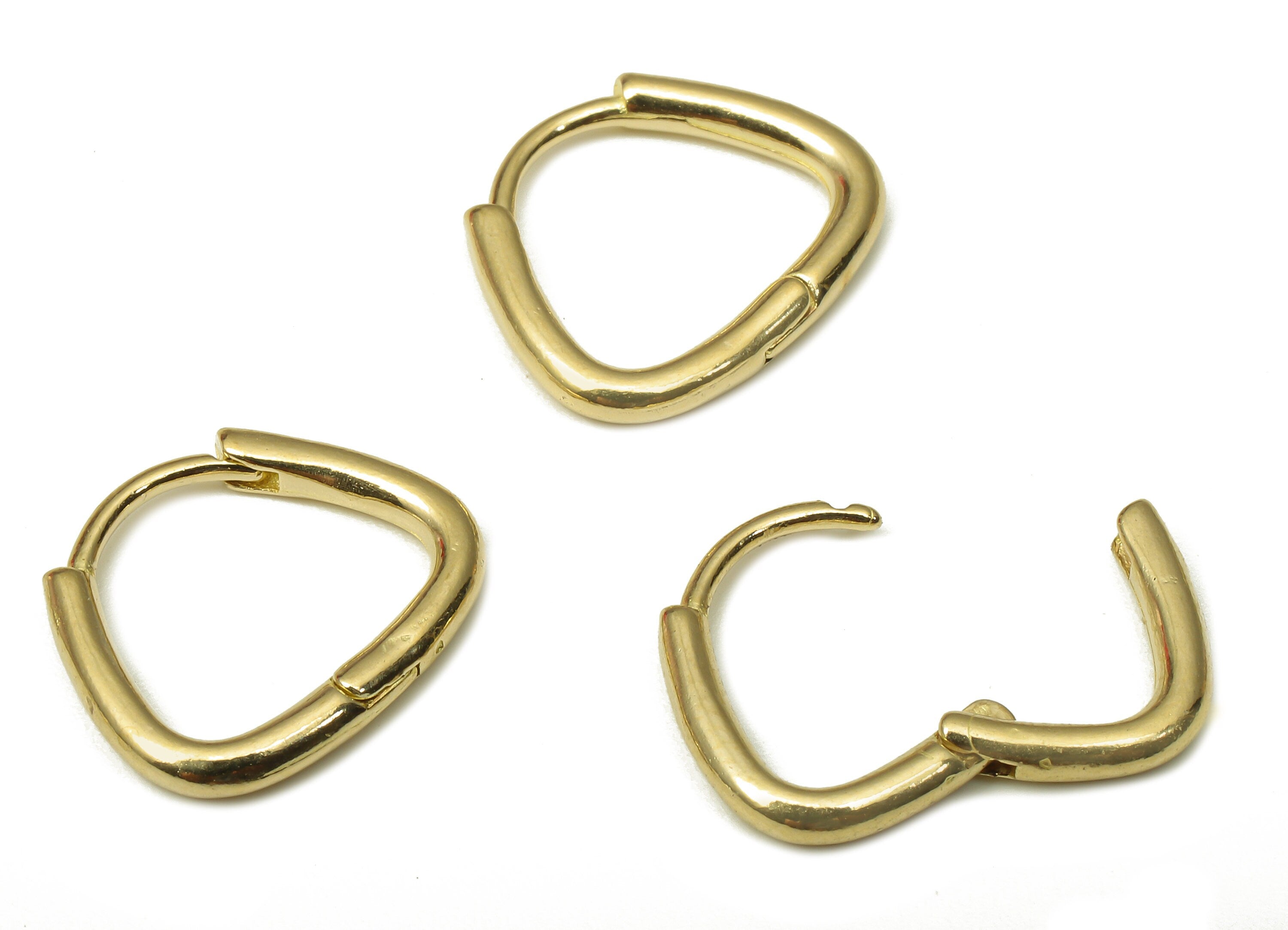 Brass Oval Triangle Earring Clasp - Raw Brass Triangle Huggie Earring - Huggie Hoop Earring - Hoop Earring - 13.82x11.4x1.82mm - PP7937 - DOMEDBAZAAR