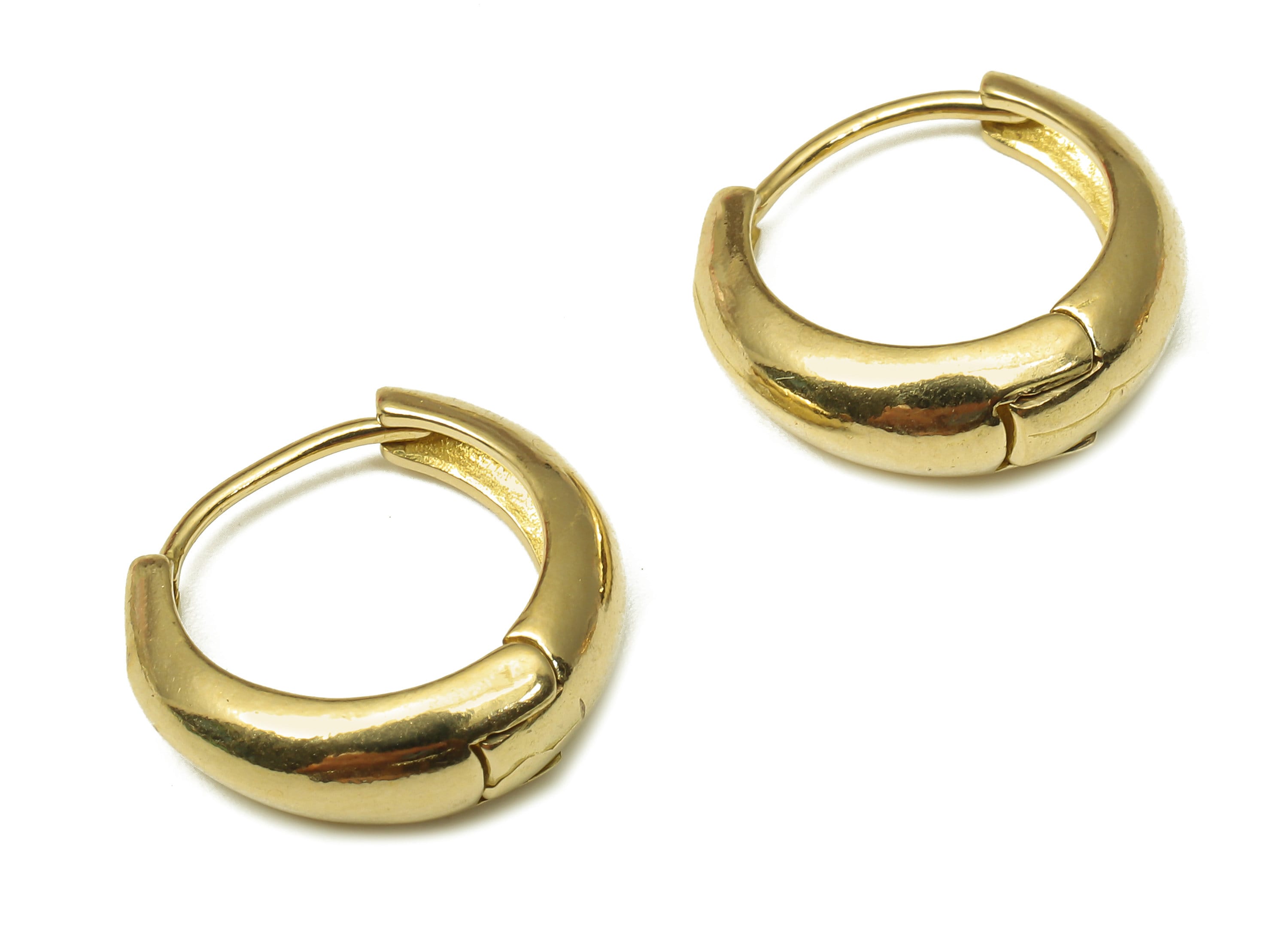 Brass Round Earring Clasp - Raw Brass Circle Huggie Earring - Wide Huggie Hoop Earring - Thick Hoop Earring - 15.58x5.04x2.46mm - PP7956 - DOMEDBAZAAR