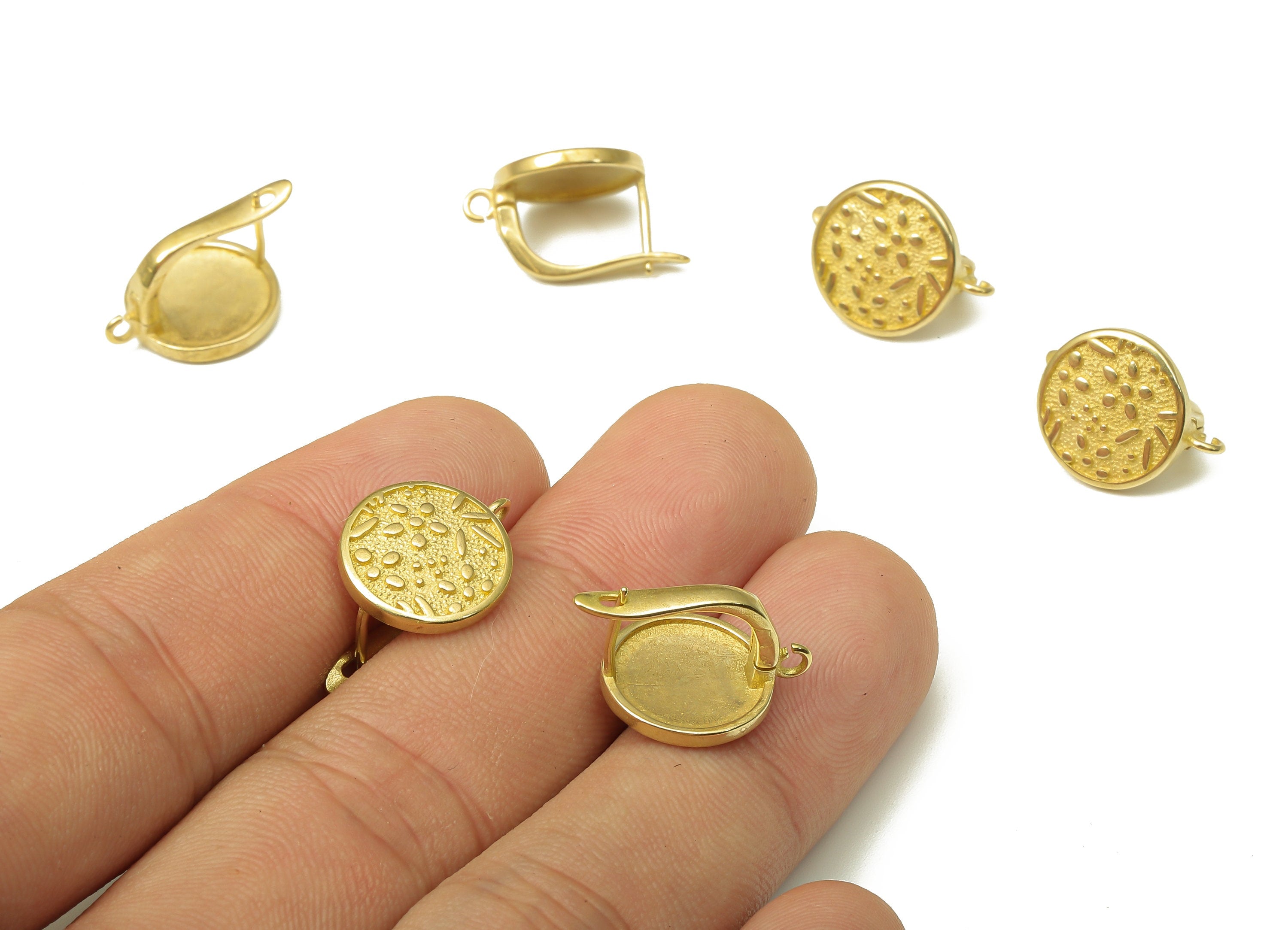 Brass Round Earring Clasp - Raw Brass Circle Earrings - Dainty Earrings - 19.06x13.2x1.86mm - PP7944 - DOMEDBAZAAR