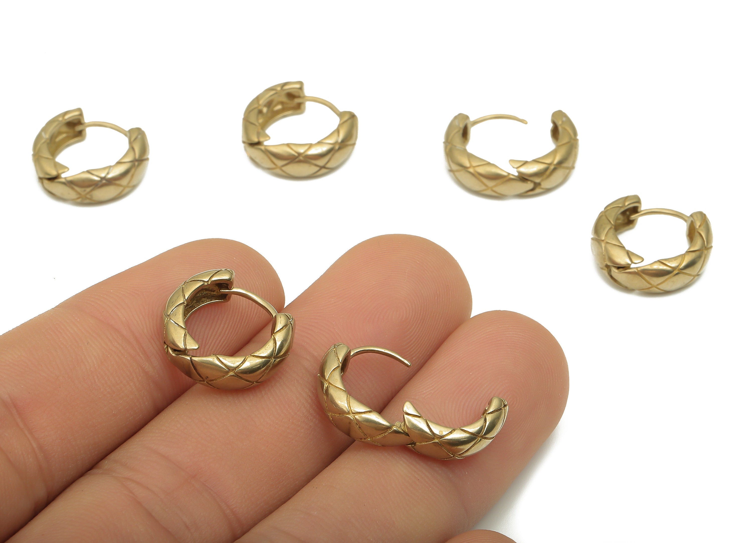 Brass Hoops Earring - Raw Brass Snake Textured Pattern Huggie Hoops Earring - Round Earring - 15.26x13.72x2.16mm - PP7868 - DOMEDBAZAAR