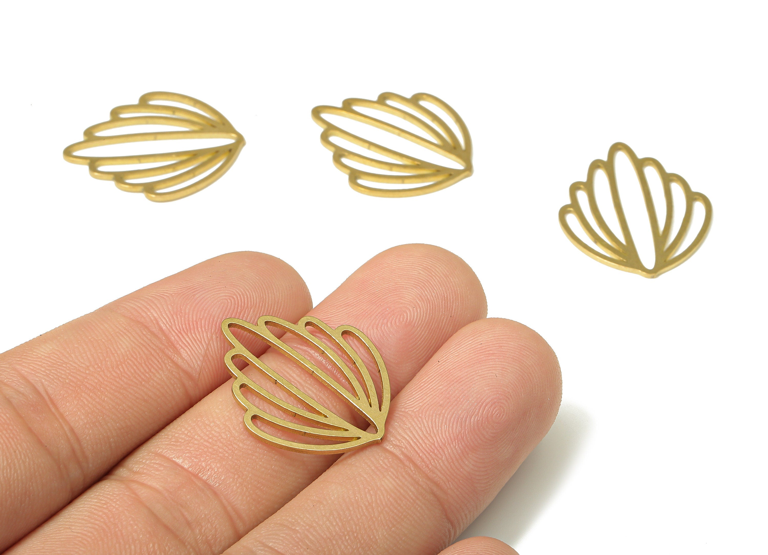 Brass Shell Earring Charms - Raw Brass Seashell Pendant - For Necklace - Shell Earring Connector - 24.86x20.24x0.86mm - PPA4914 - DOMEDBAZAAR