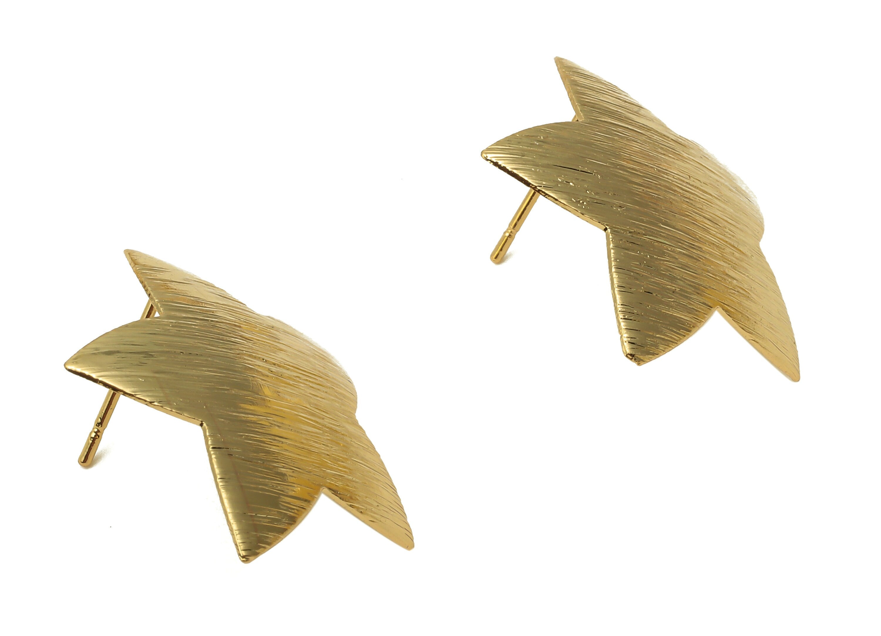Brass Star Earring Post - Textured Curved Star Earring With Loop - Stainless Steel Stud - 18K Real Gold Plating - 23.2x22.18x0.4mm - RGP5161 - DOMEDBAZAAR
