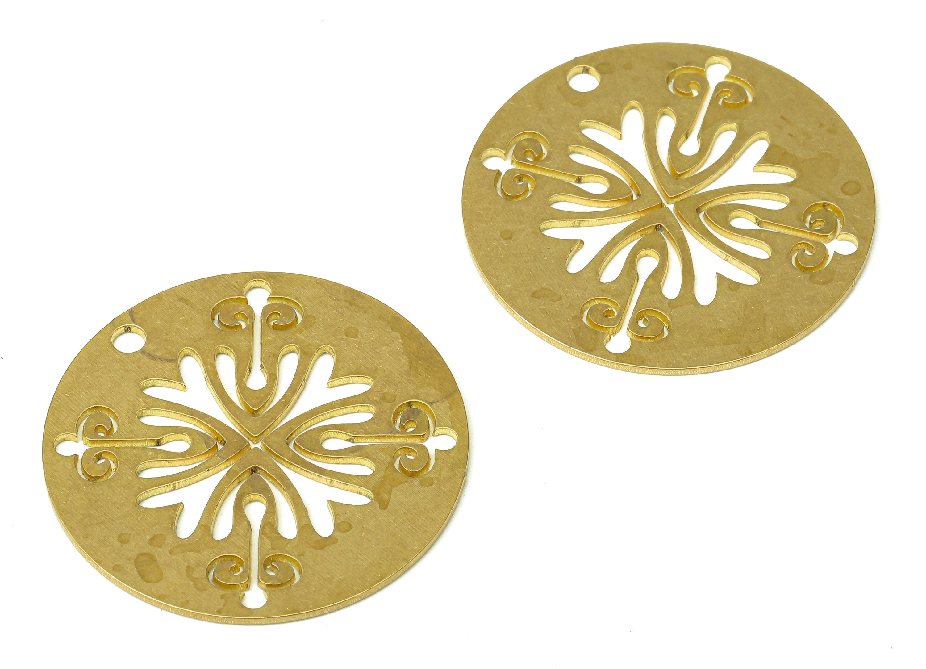 Brass Round Flower Earring Charms - Raw Brass Circle Flower Cutout Pendant With Loop - Earrings Finding - 27.81x27.81x0.69mm - PPA5247 - DOMEDBAZAAR