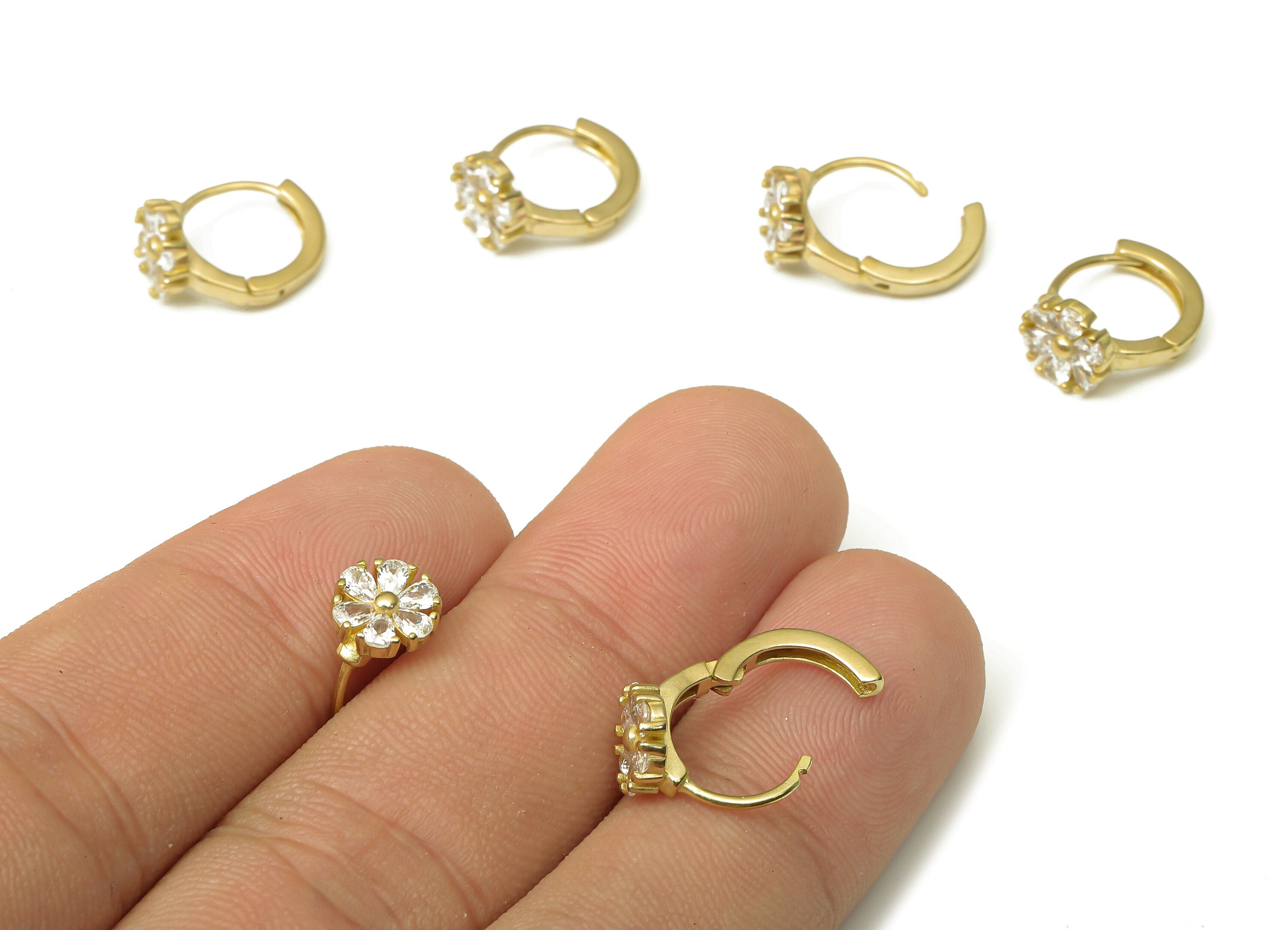 Brass Flower Hoop Earring Clasp - Raw Brass Round Solitaire Huggie Hoop Earrings with Zircon - 13.1x11.53x1.84mm - PP7901 - DOMEDBAZAAR
