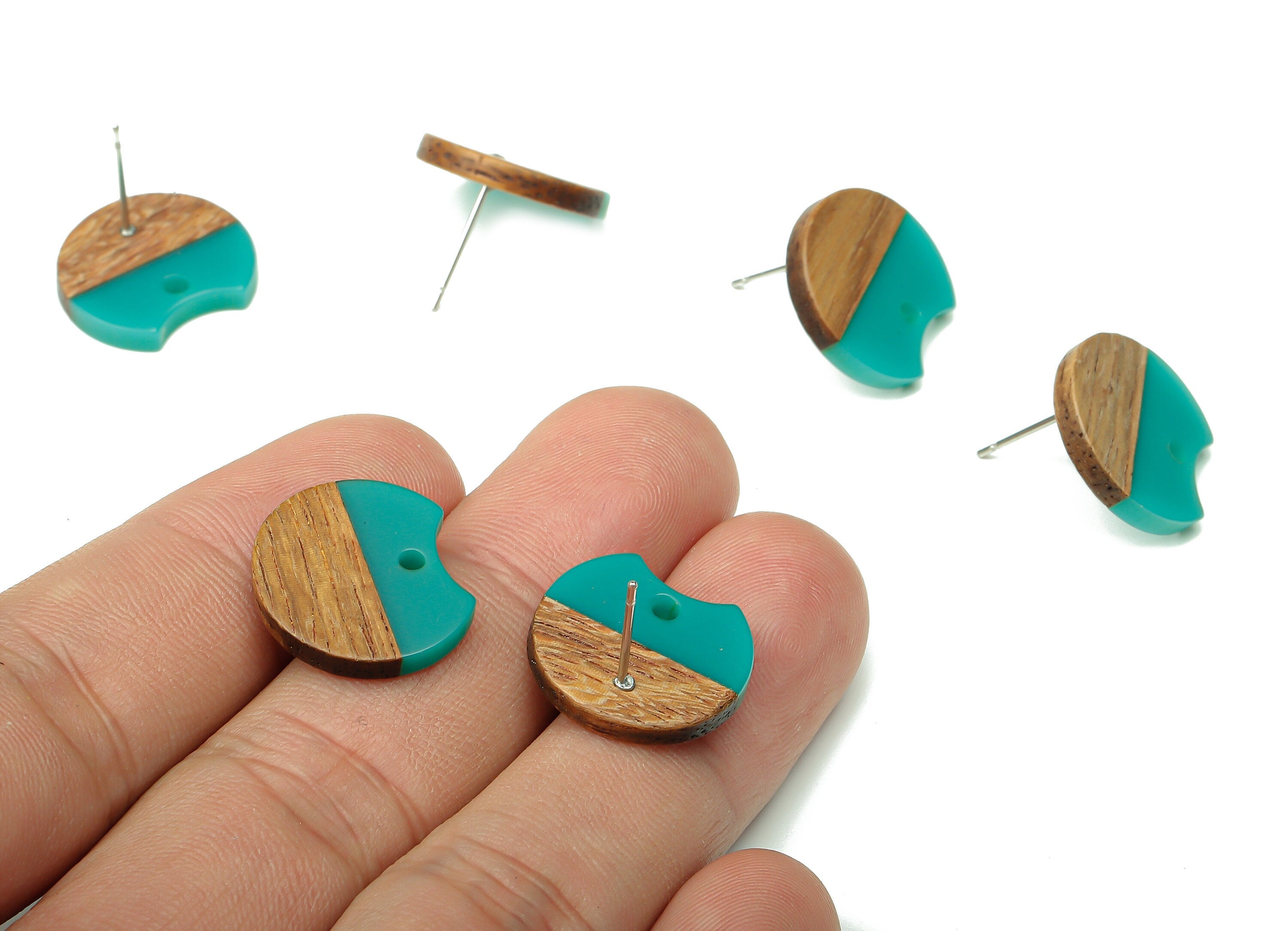 Natural Wooden Round Earring Stud - Walnut Wood Green Resin Circle Earring Post - 316 Stainless Steel Stud - 17x15.93x2.8mm - BB1262G - DOMEDBAZAAR