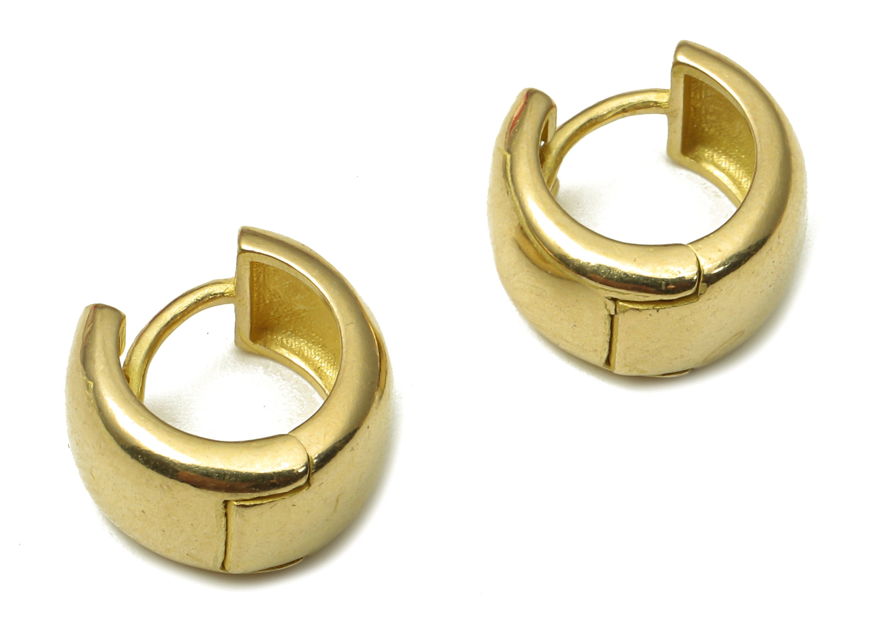 Brass Round Earring Clasp - Raw Brass Circle Huggie Earring - Wide Huggie Hoop Earring - Thick Hoop Earring - 11.66x10.7x2.1mm - PP7929 - DOMEDBAZAAR