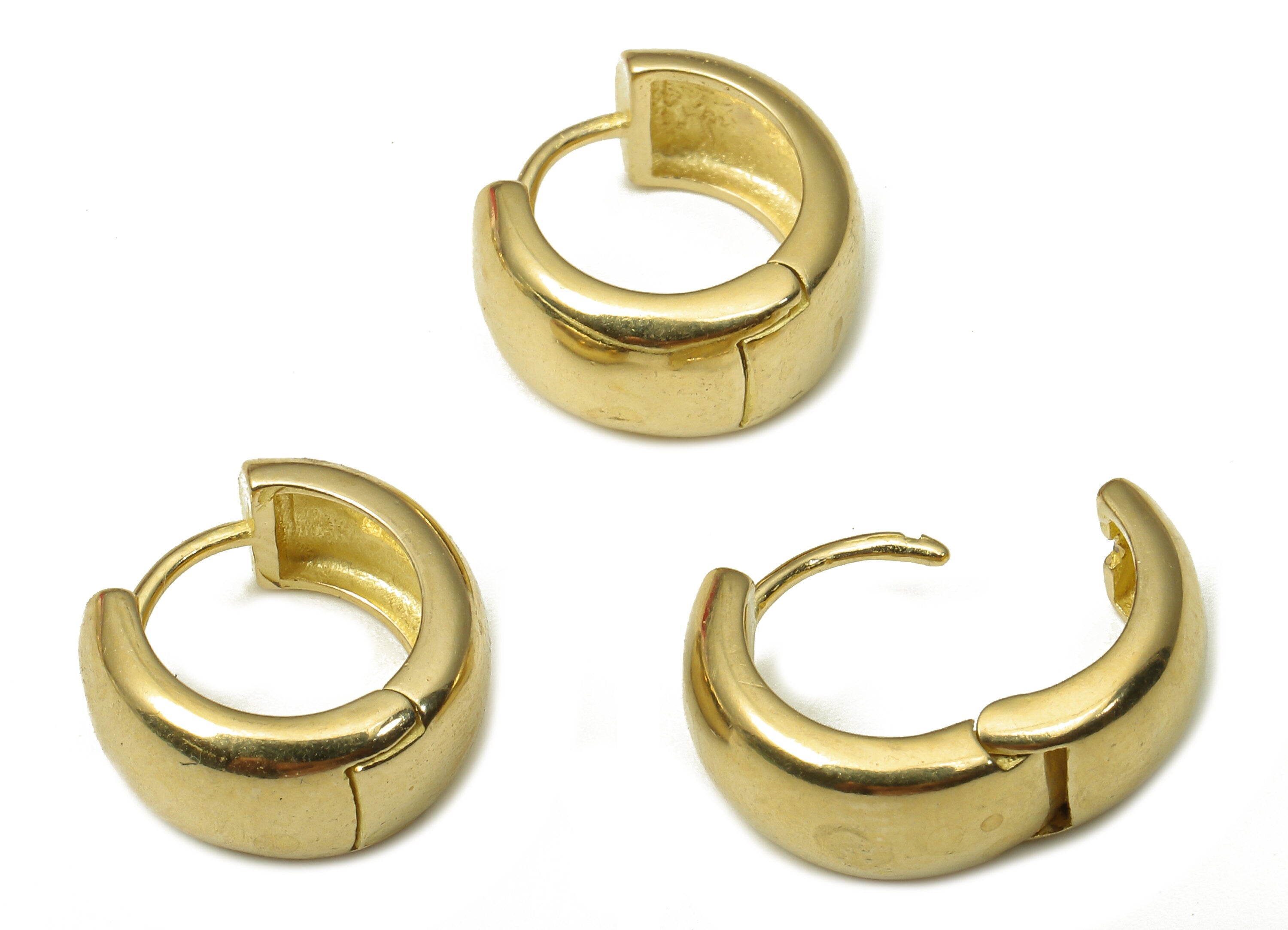 Brass Round Earring Clasp - Raw Brass Circle Huggie Earring - Wide Huggie Hoop Earring - Thick Hoop Earring - 13.65x6.54x2.1mm - PP7931 - DOMEDBAZAAR