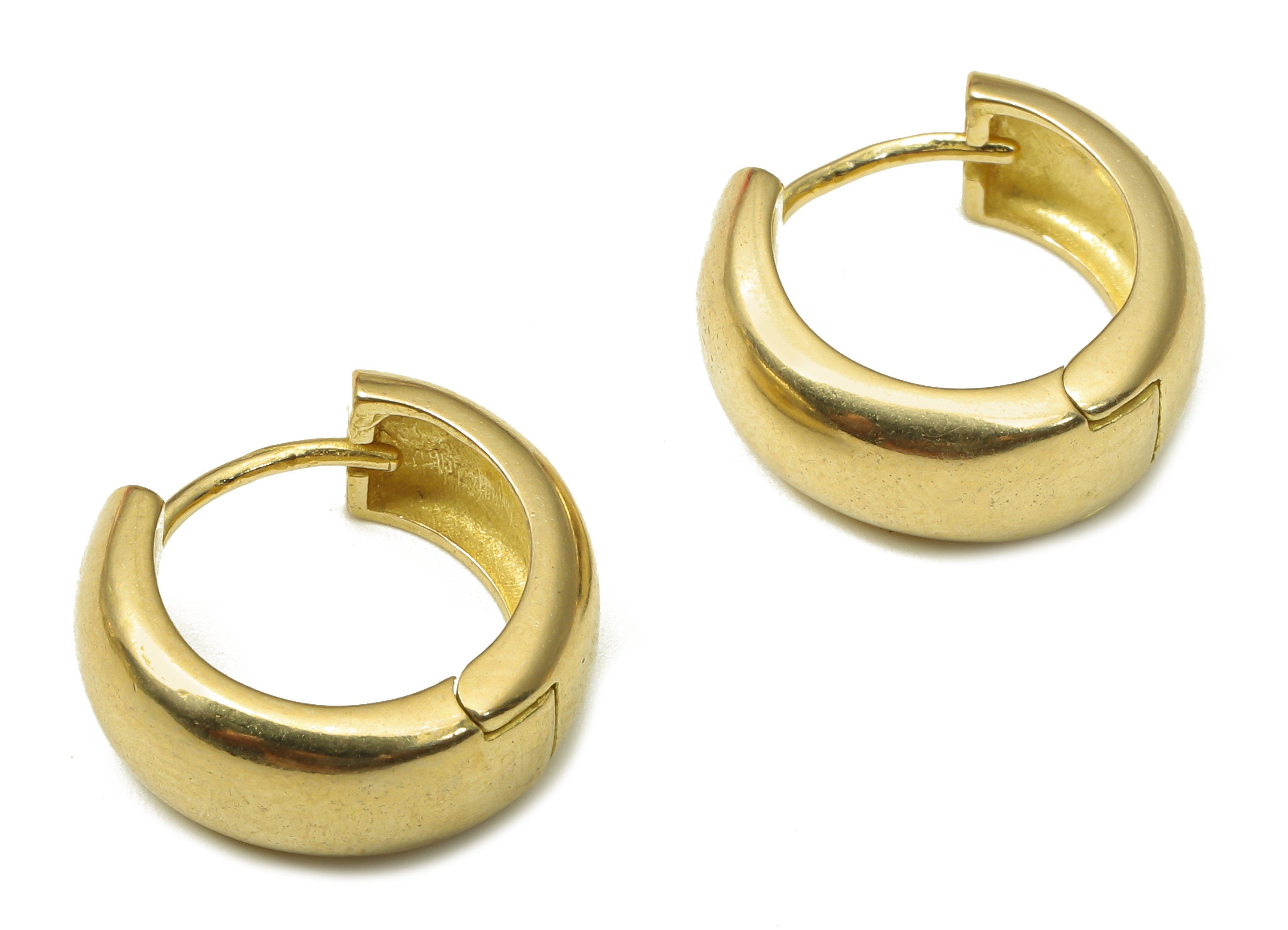 Brass Round Earring Clasp - Raw Brass Circle Huggie Earring - Wide Huggie Hoop Earring - Thick Hoop Earring - 15.93x6.57x1.3mm - PP7934 - DOMEDBAZAAR