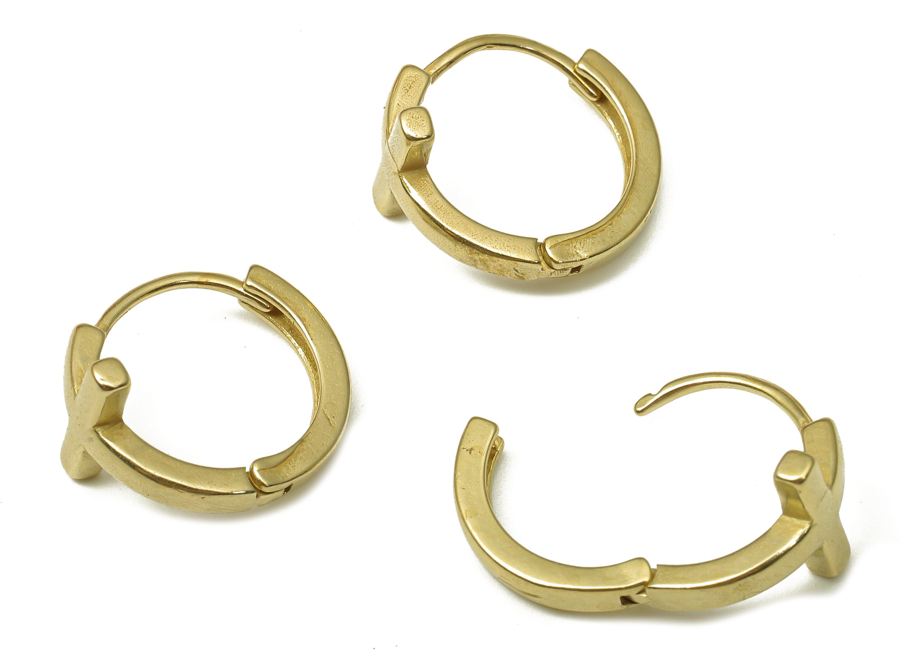 Brass Round Hoop Earring Clasp - Raw Brass Circle Bar Hoop Earring With Cross - Designer Hoop Earrings - 15.93x9.48x1.73mm - PP7940 - DOMEDBAZAAR