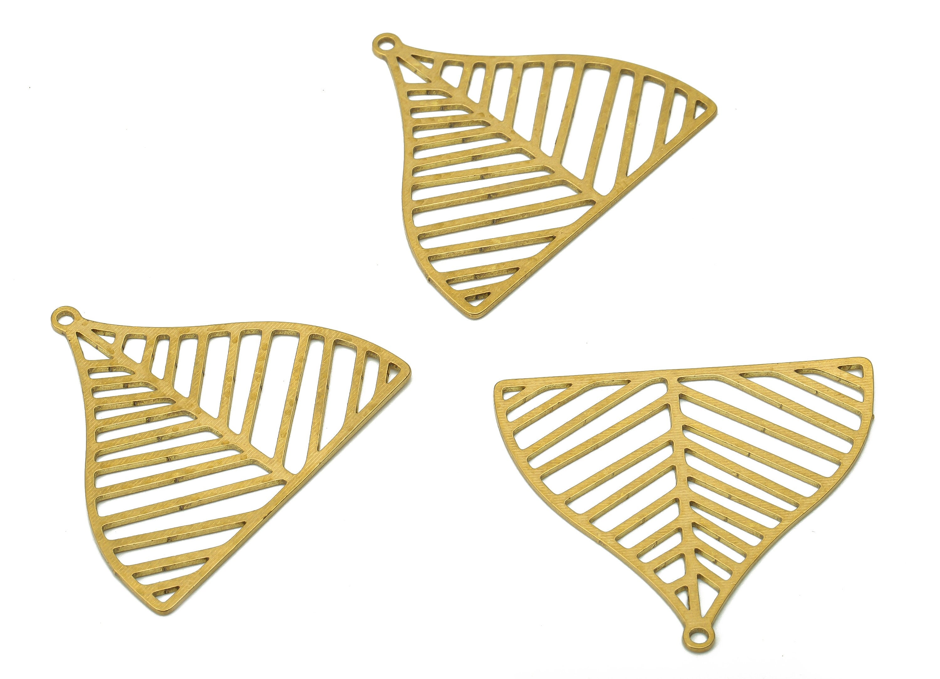 Brass Domed Leaf Earring Charms - Raw Brass Domed Pendant With Loop - For Necklace - Nervure Earring Charm - 33.65x29.74x0.64mm - PPA5307 - DOMEDBAZAAR