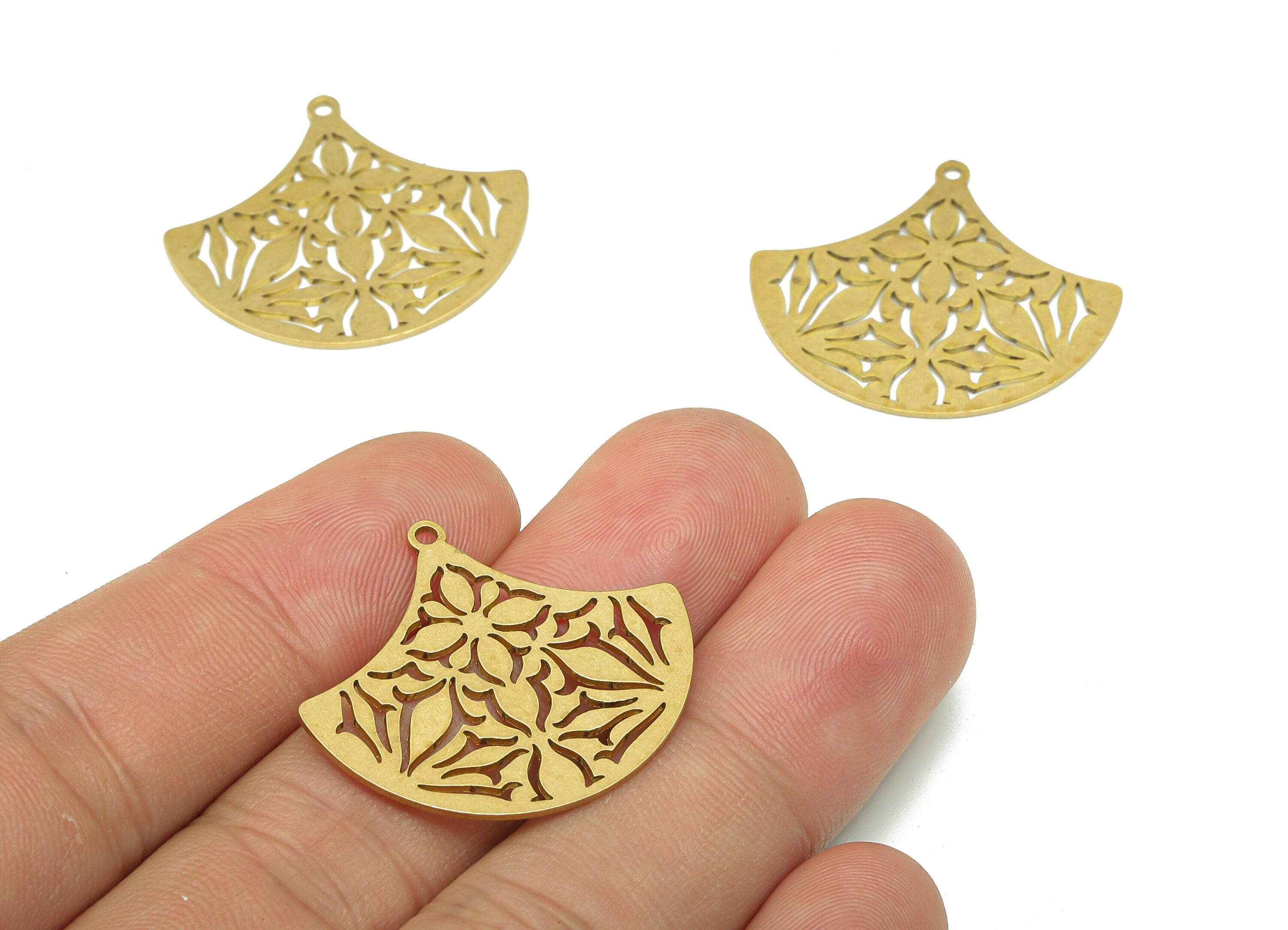 Brass Flower Earring Charm - Raw Brass Fan Cutout Earring - Ginkgo Pendant With Loop - Sector Charm For Necklace - 29.8x27x0.7mm - PPA5656 - DOMEDBAZAAR