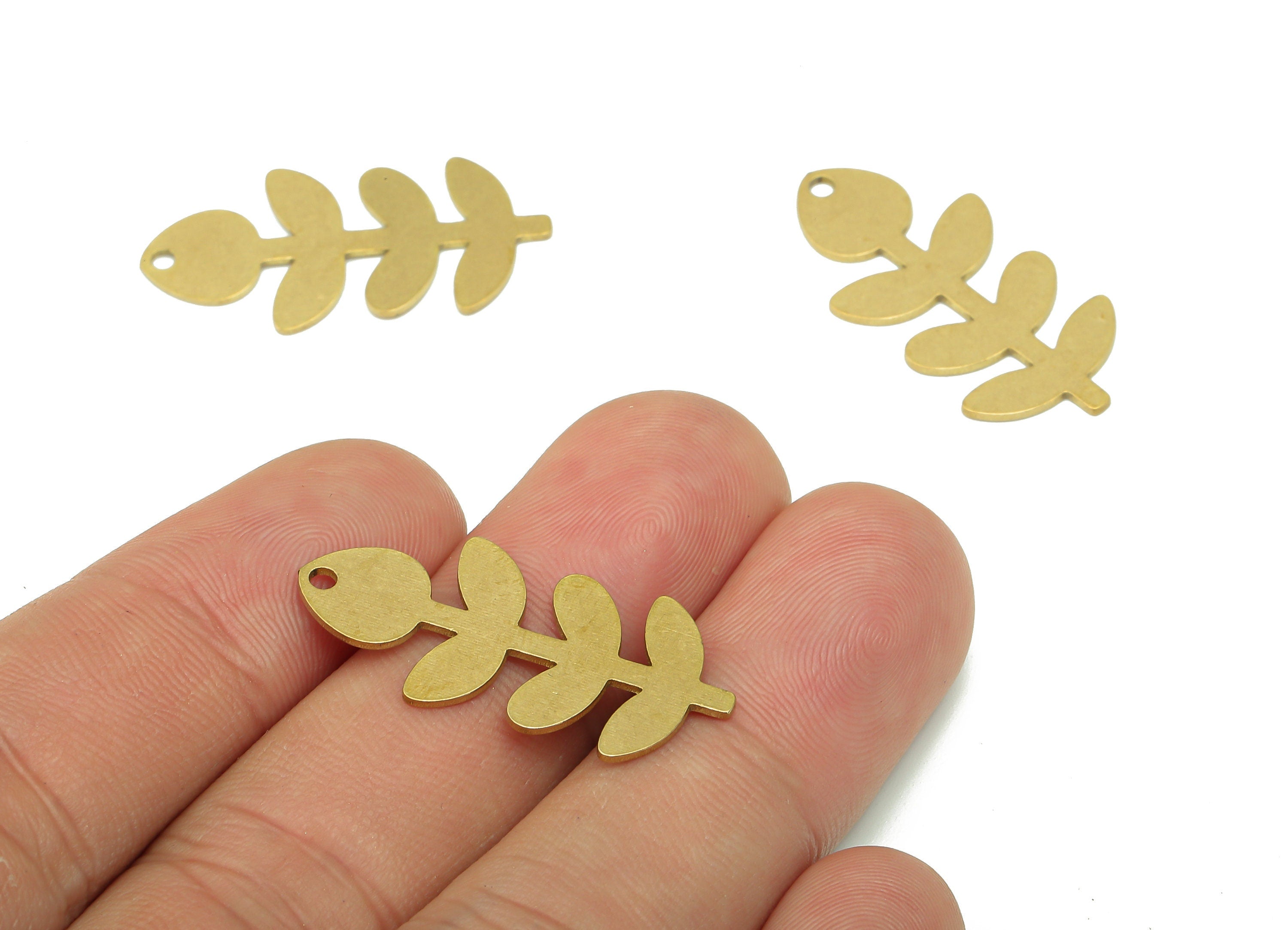 Brass Flower Earring Charms - Raw Brass Cutout Earring - Flower Pendant - Fishbone Charm For Necklace - 30x14.6x0.7mm - PPA5319 - DOMEDBAZAAR