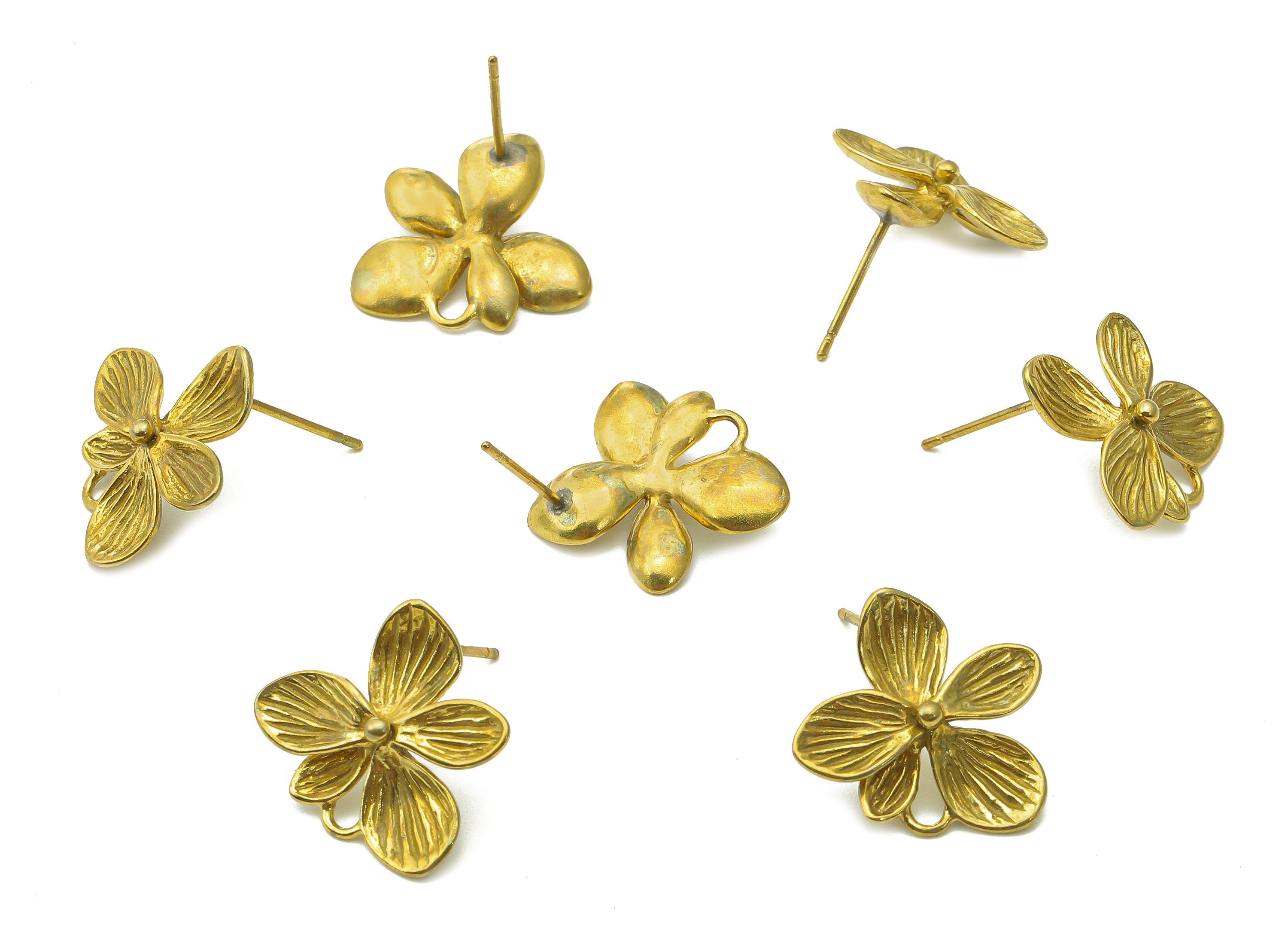 Brass Flower Earrings Stud - Raw Brass Flower Earring Post - Botanical Stud Earring - Brass Stud - 17.7x17.2x1.2mm - PP8028 - DOMEDBAZAAR