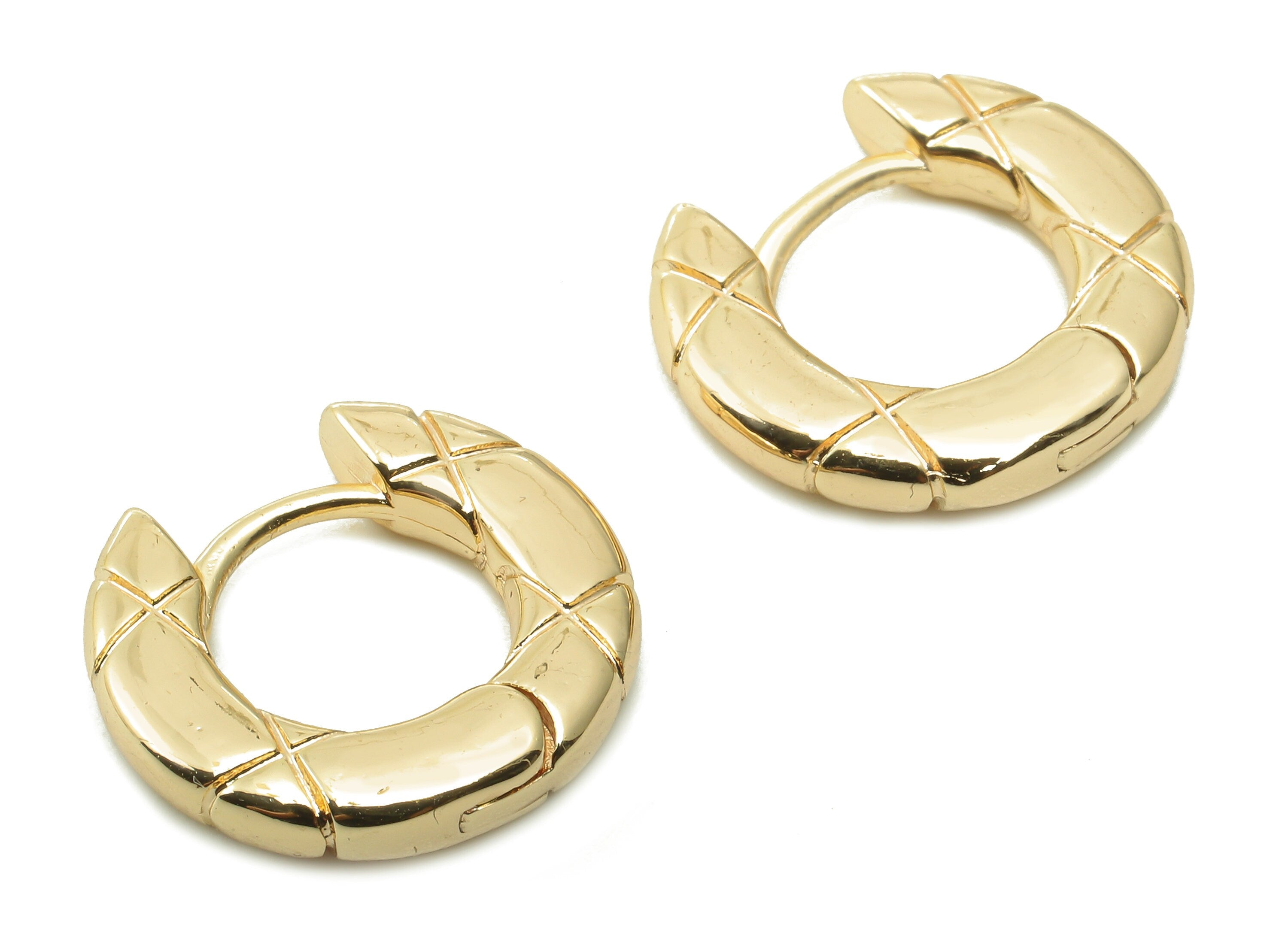 Brass Round Hoop Earring Clasps - Gold Textured Clasp Earrings - Circle Thick Huggie Clasp - 18K Real Gold Plating - 17x15.9x2.9mm - RGP5373 - DOMEDBAZAAR