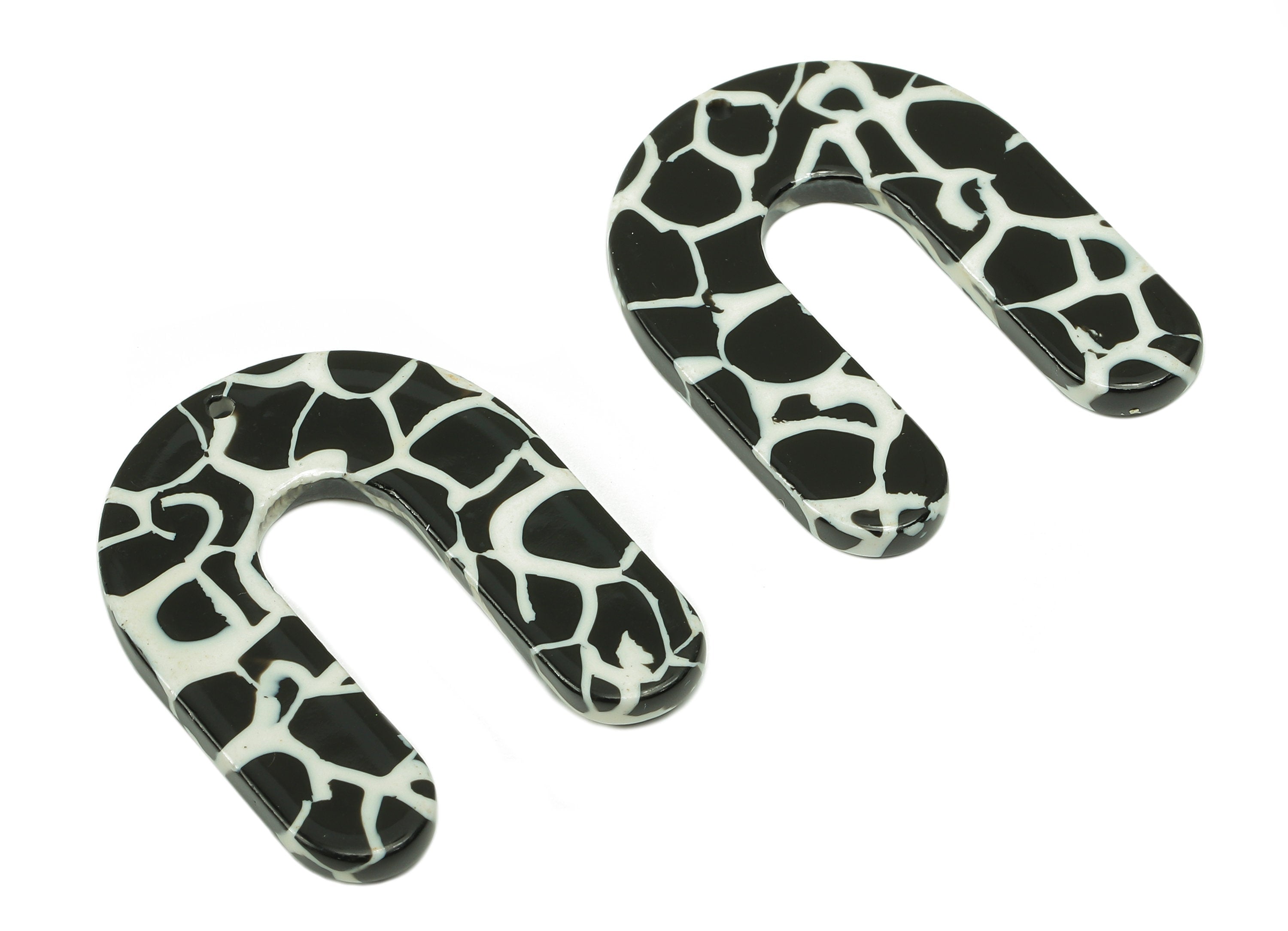 Acetate U Earring Charms - Acetate U Earring - U Horsehoe Pendant With Hole - Color Code: A847 - 29.9x24.5x2.7mm - AC2377-A847 - DOMEDBAZAAR