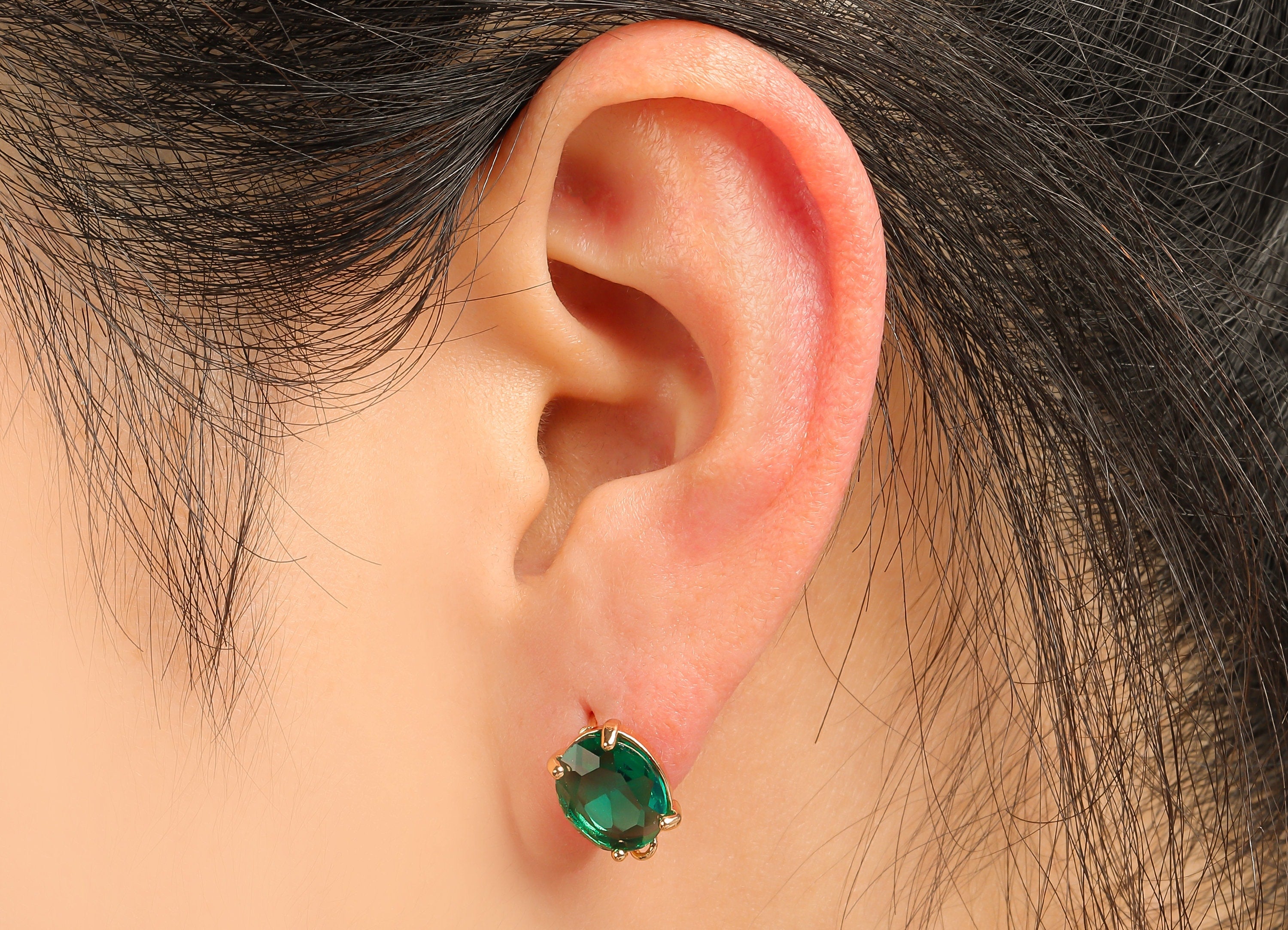 Brass Frame Oval Stud Earring - Faceted Clear Green Glass With Loop - Silver Stud - Gold Tone Plating - 12.2x8x4mm - GS1156A - DOMEDBAZAAR
