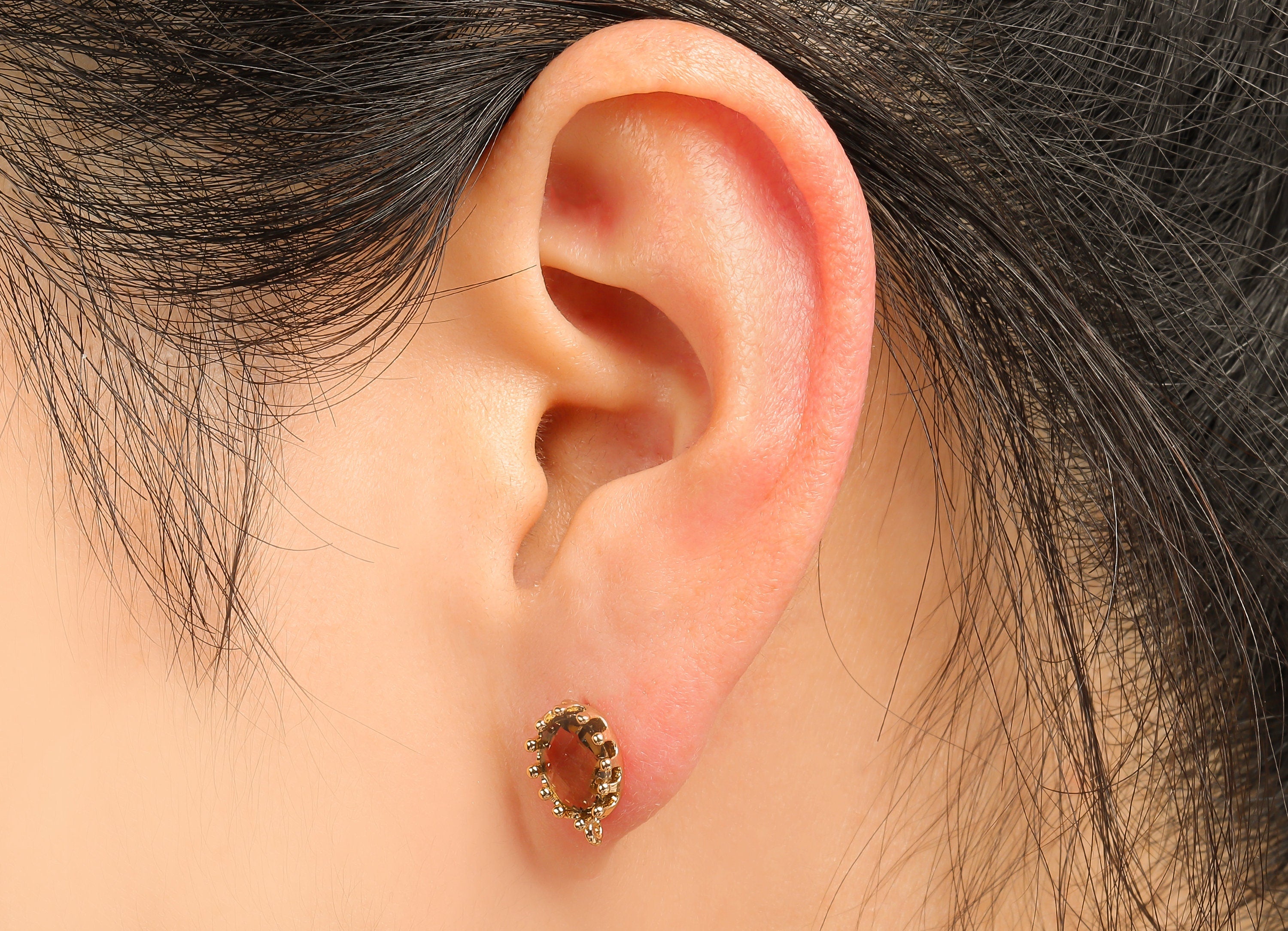 Brass Crown Frame Oval Stud Earring - Faceted Clear Black Glass With Loop - Silver Stud - Gold Tone Plating - 11.5x7.7x2.9mm - GS1160A - DOMEDBAZAAR