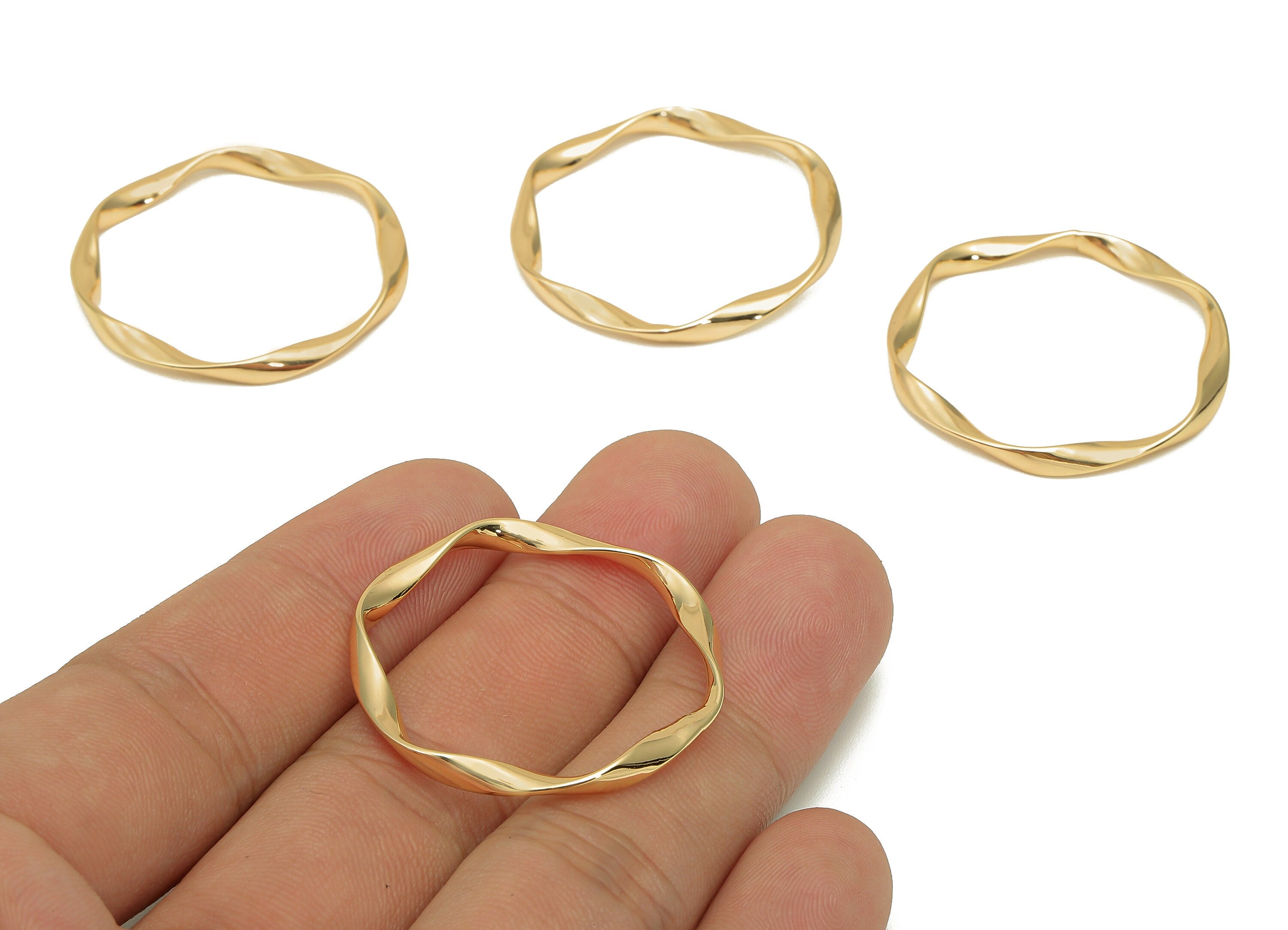 Brass Wavy Circle Hoop Ring - Gold Wave Round Curved Ring - Gold Twisted Flower Hoop - 18K Real Gold Plating - 32.9x32.9x1.5mm - RGP5680 - DOMEDBAZAAR