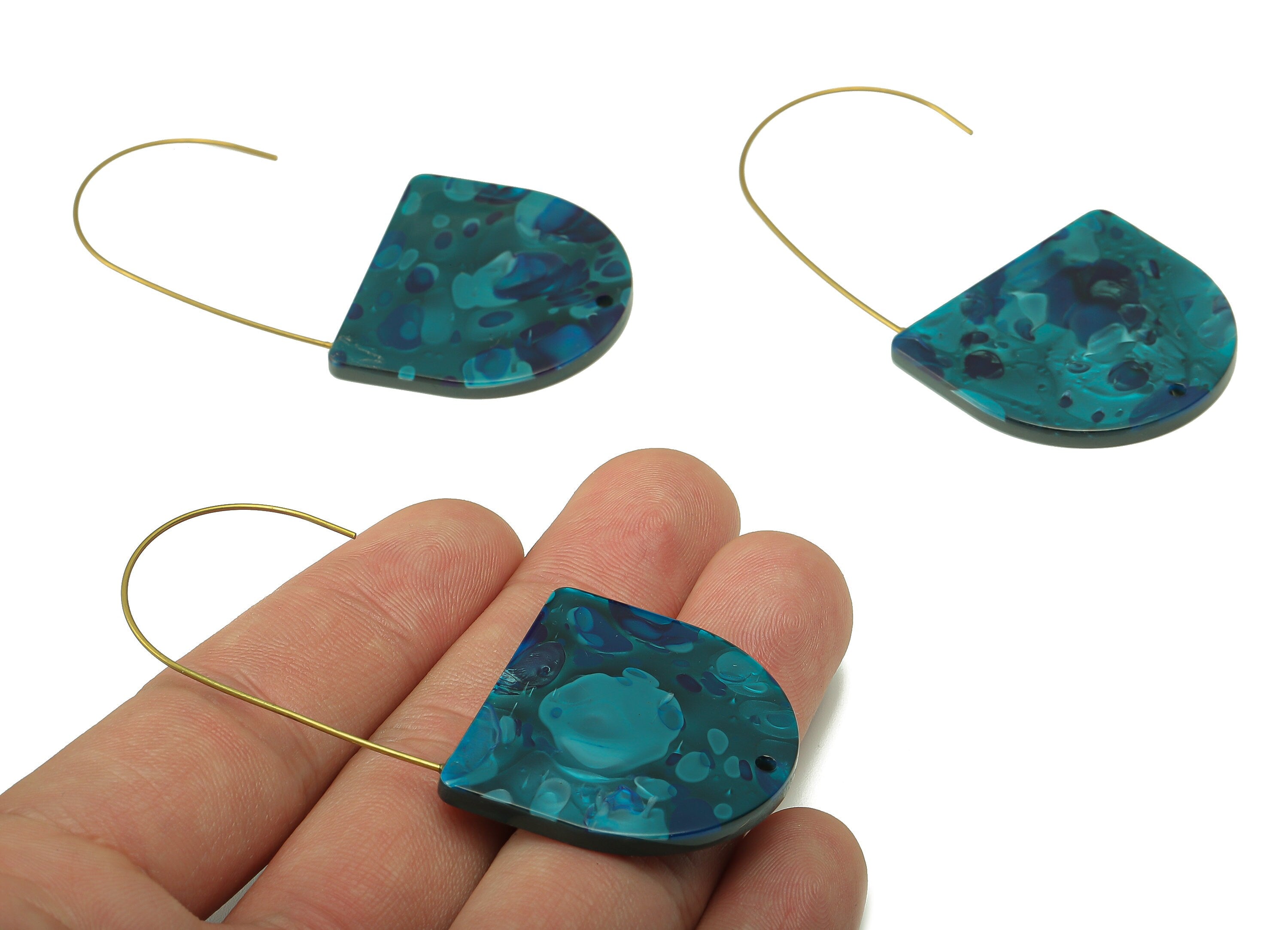 Acrylic Domed Ear Wire Hook - Dark Blue D Earring With Hole - Brass Earring Wire Connector - Color Code: A631 - 47.7x34x2.7mm - AC2581-A631 - DOMEDBAZAAR