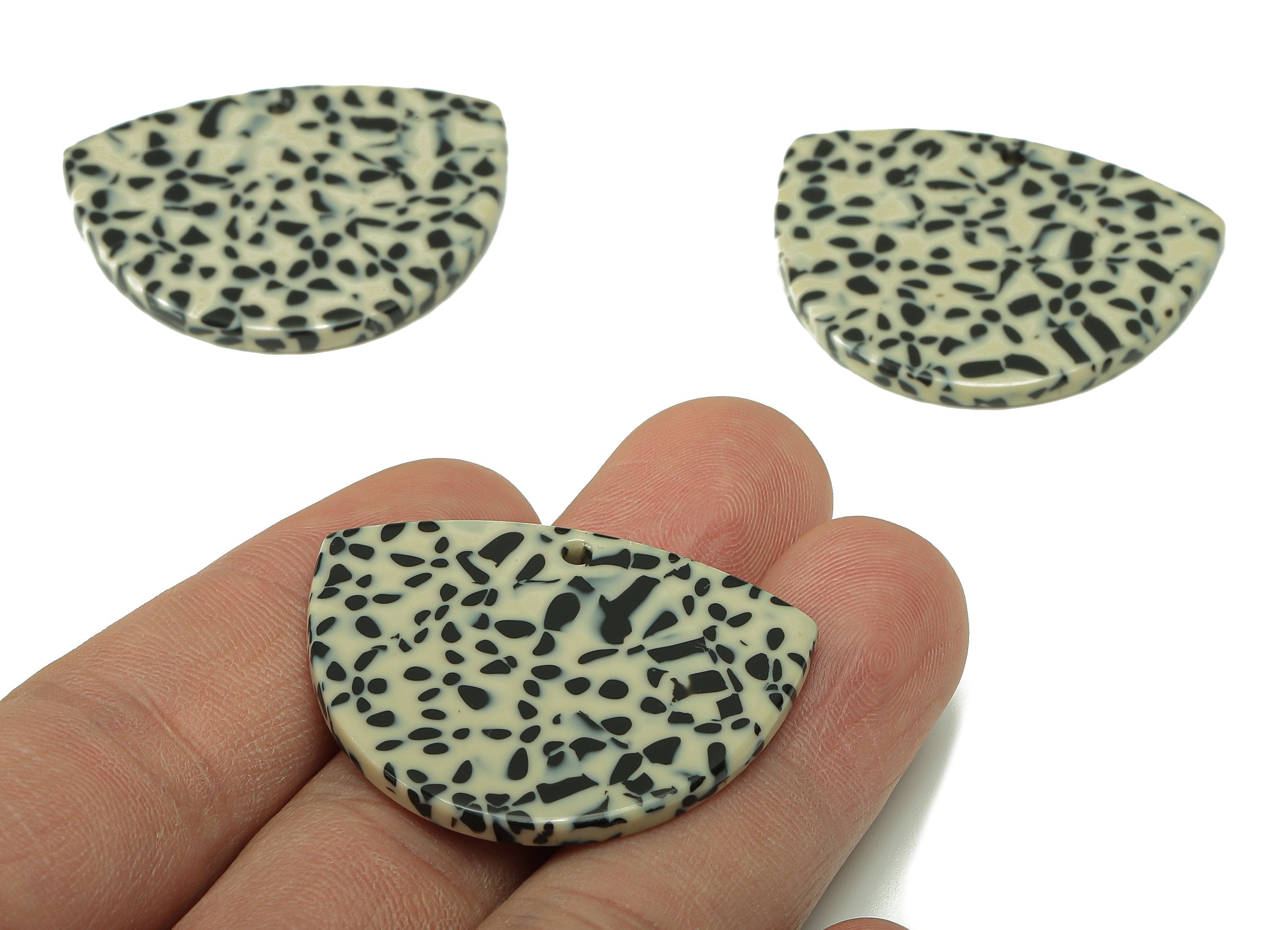 Acetate Geometry Earring Charm - Black Spots Geometry Earring - Geometry Pendant With Hole - Color Code: A785 - 37.1x30x2.5mm - AC2586-A785 - DOMEDBAZAAR