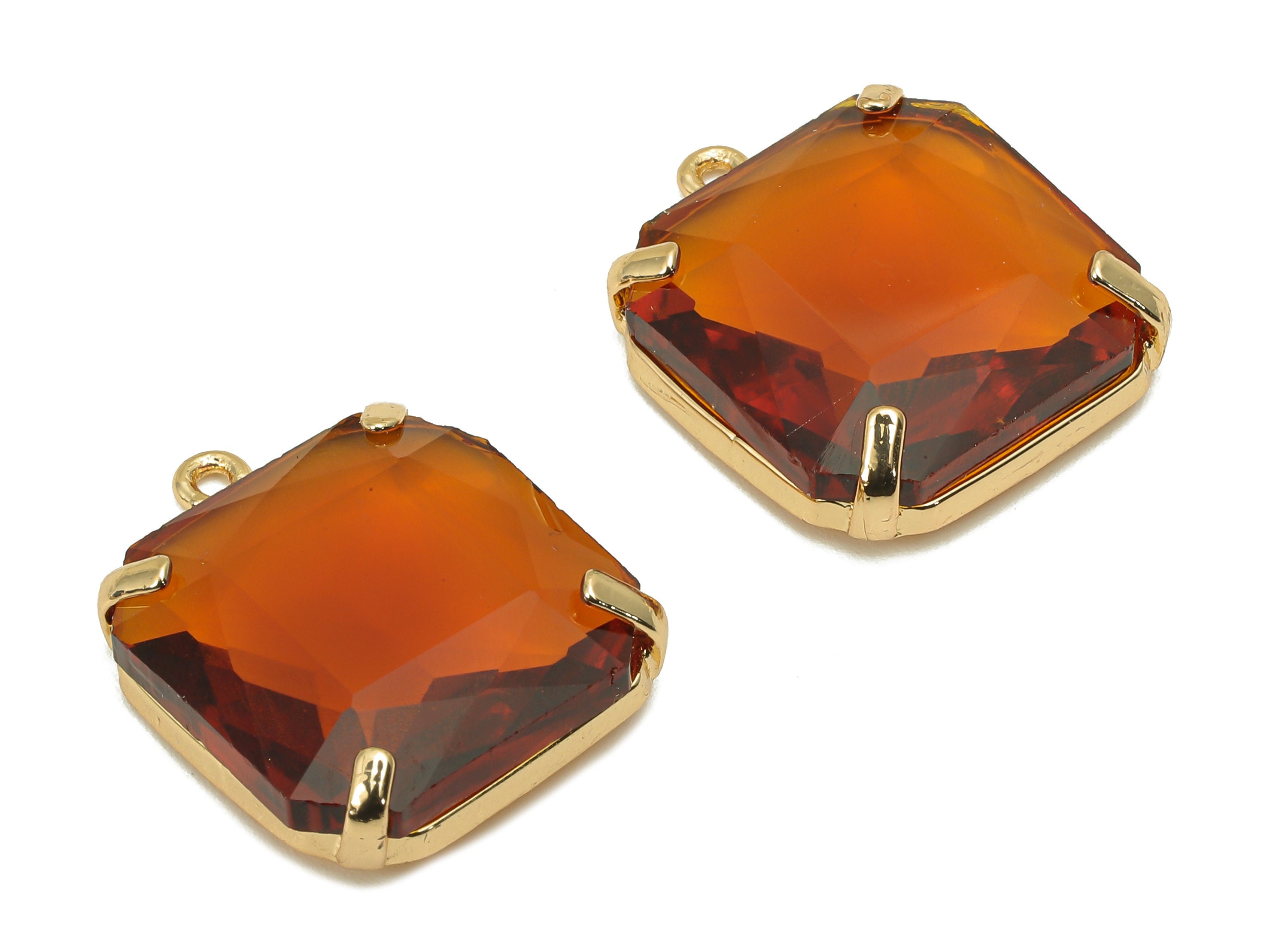 Brass Frame Red Square Pendant - Square Earring Charm - Faceted Clear Red Glass - Gold Tone Plating - 22.4x18.5x5.8mm - GS1152D - DOMEDBAZAAR