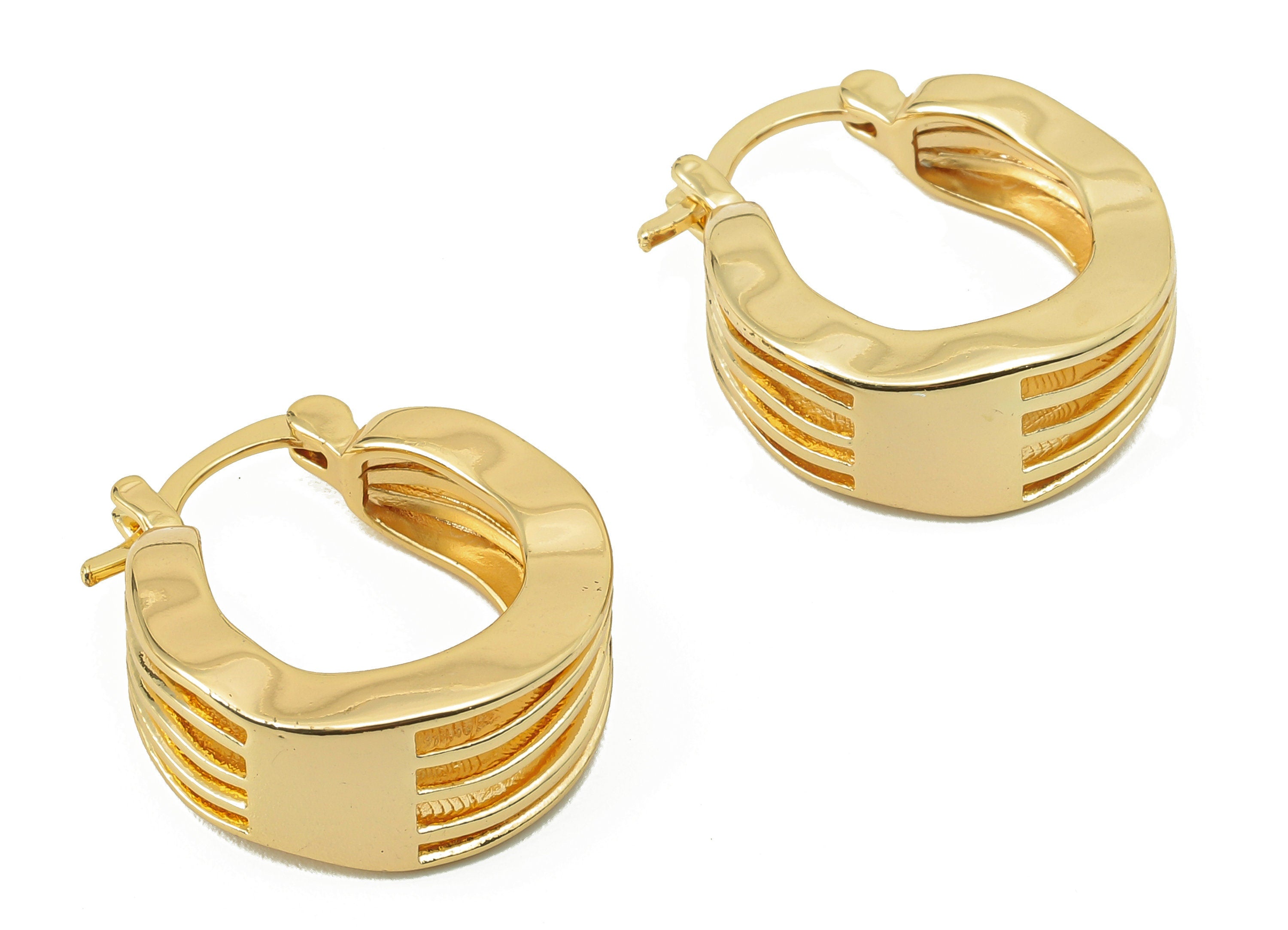 Brass Wavy Hole Earring Charm - Brass Thick Sun Earring Clasp - Gold Hollow Hoop Earrings-18K Real Gold Plating-22.36x 20.08x3.64mm-RGP5873 - DOMEDBAZAAR