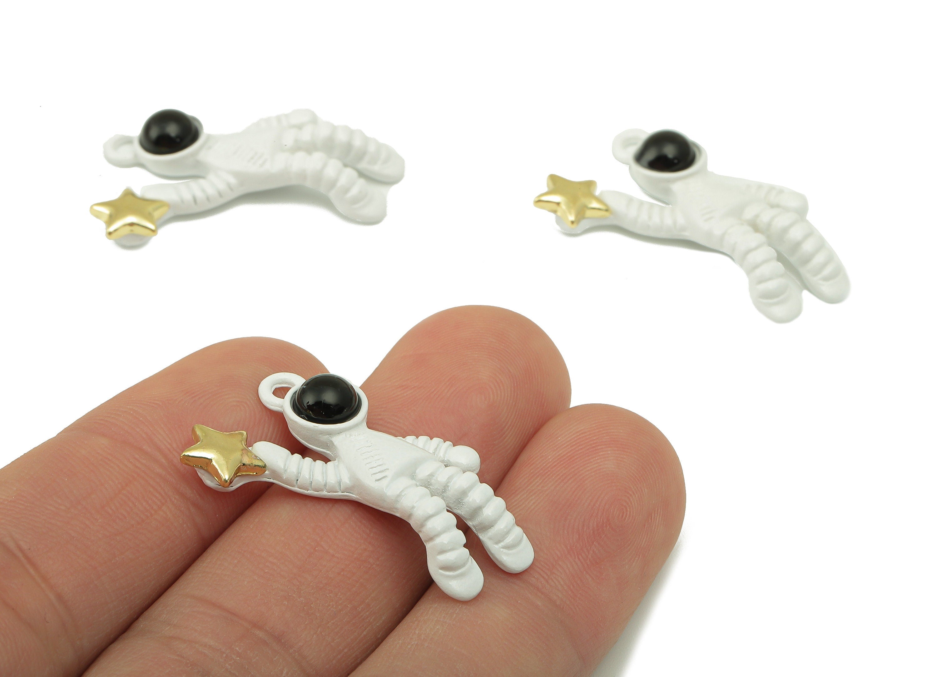 Alloy Astronaut Charms - Zinc Alloy Cosmonaut Star Pendant - KC Gold Tone White Plated - 31x19x3.8mm - ZZ2037 - DOMEDBAZAAR