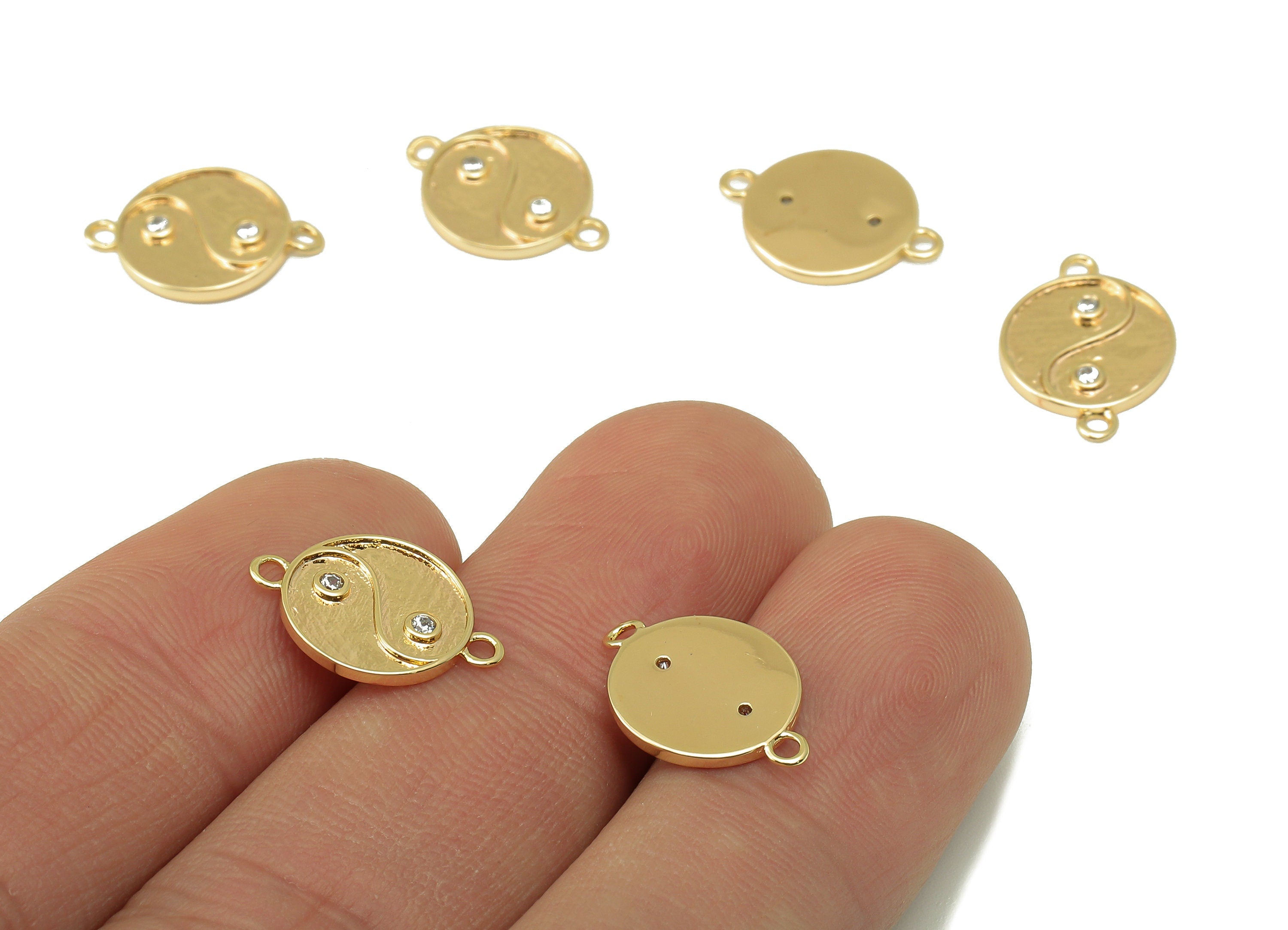 Brass Round Zircon Earring-Brass Zircon Pendant-Round Earring Charm-Necklace Connector-Jewelry Making Supplies-15.24x10.78x1.16mm-RGP6186 - DOMEDBAZAAR