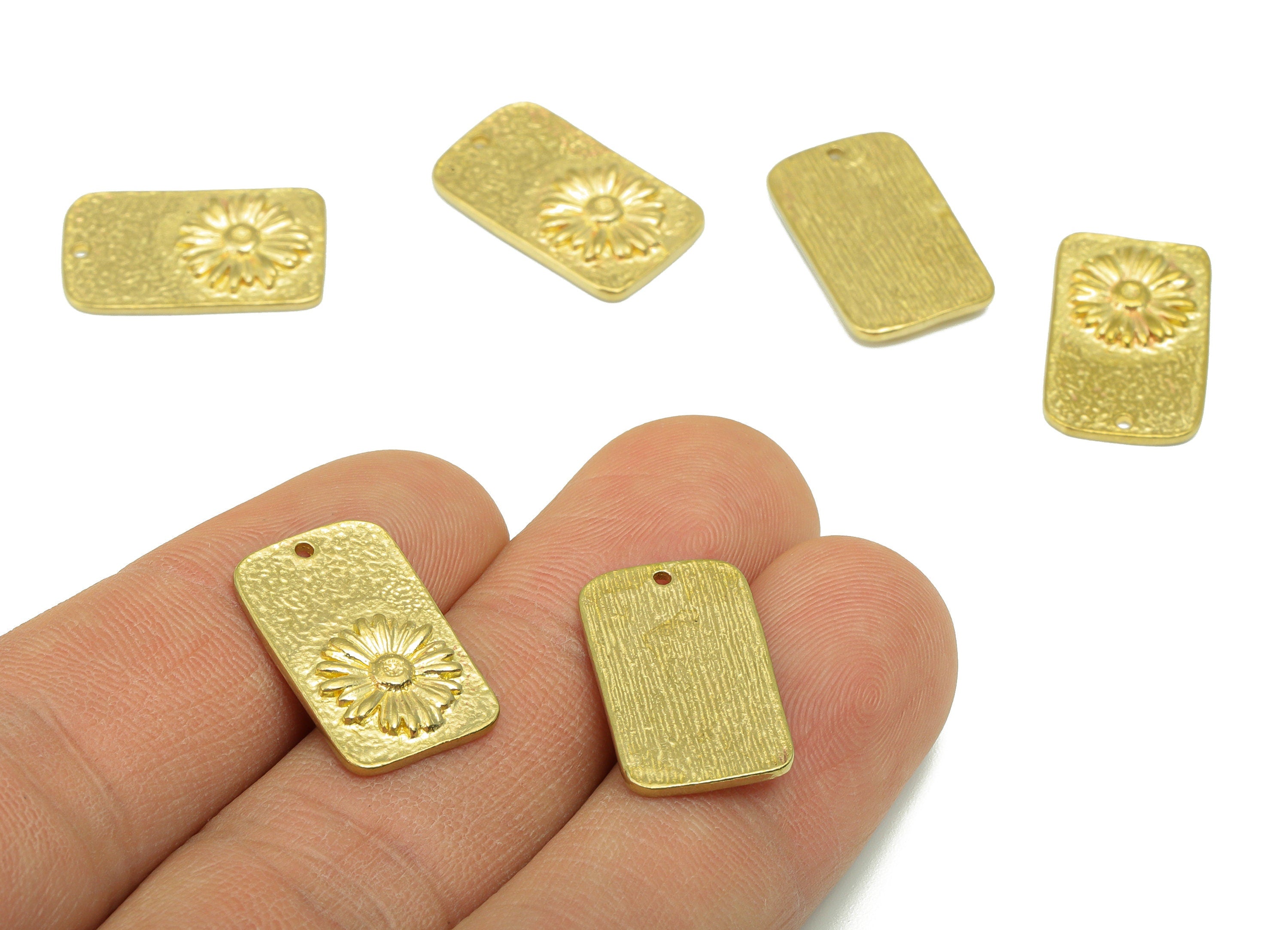 Brass Oval Rectangle -Raw Brass Hammered Pendant-Botanical Charms- Daisy Flower- Flower Pendant-Jewelry Supplies -19 x 11x 1.86mm-PP8445 - DOMEDBAZAAR