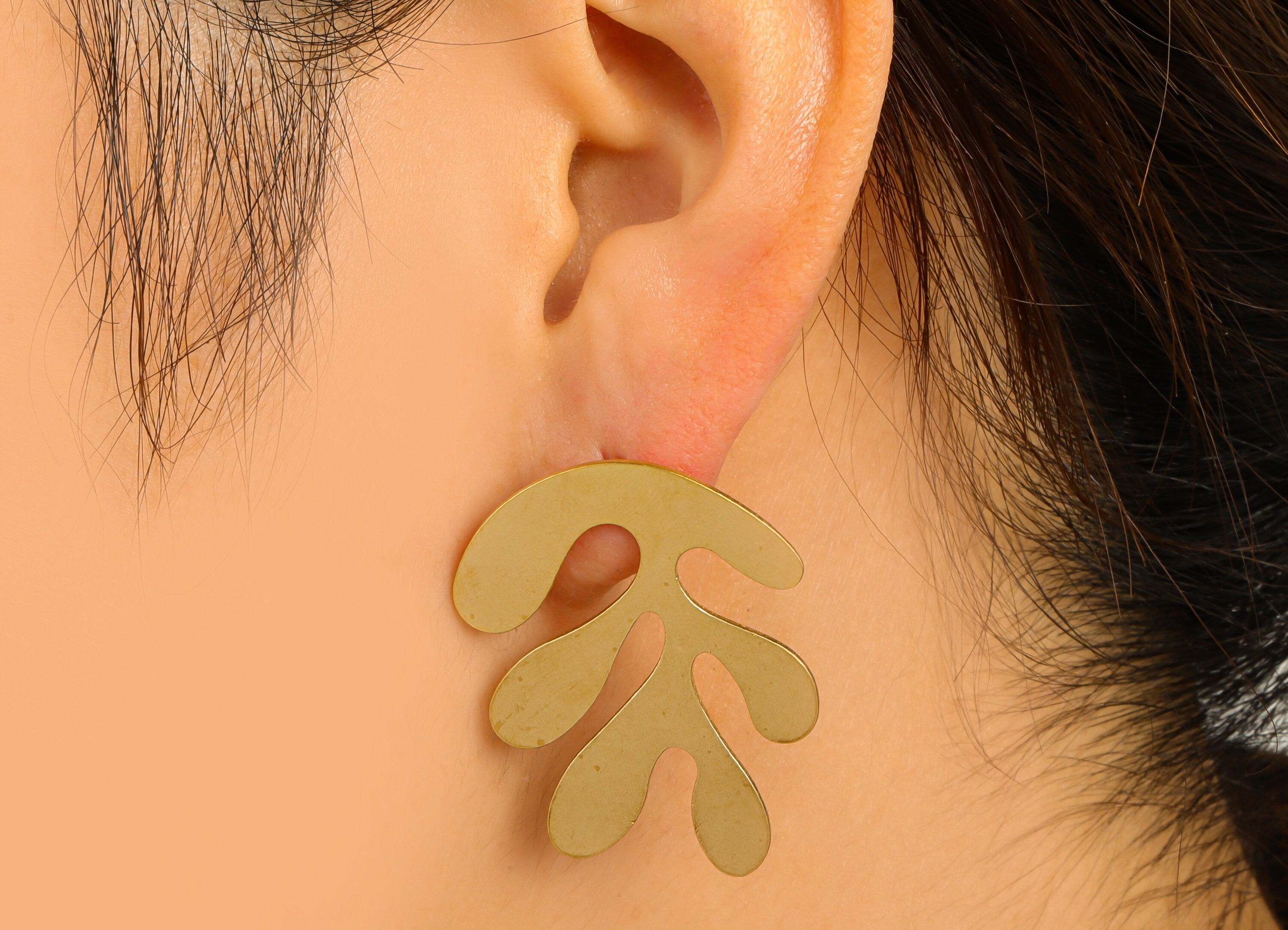 Brass Leaf Earring Stud - Raw Brass Botanical Earring Post -Brass Botanical Earring Stud -Earring Post- 37.84x28.79x0.7mm - PP8608 - DOMEDBAZAAR
