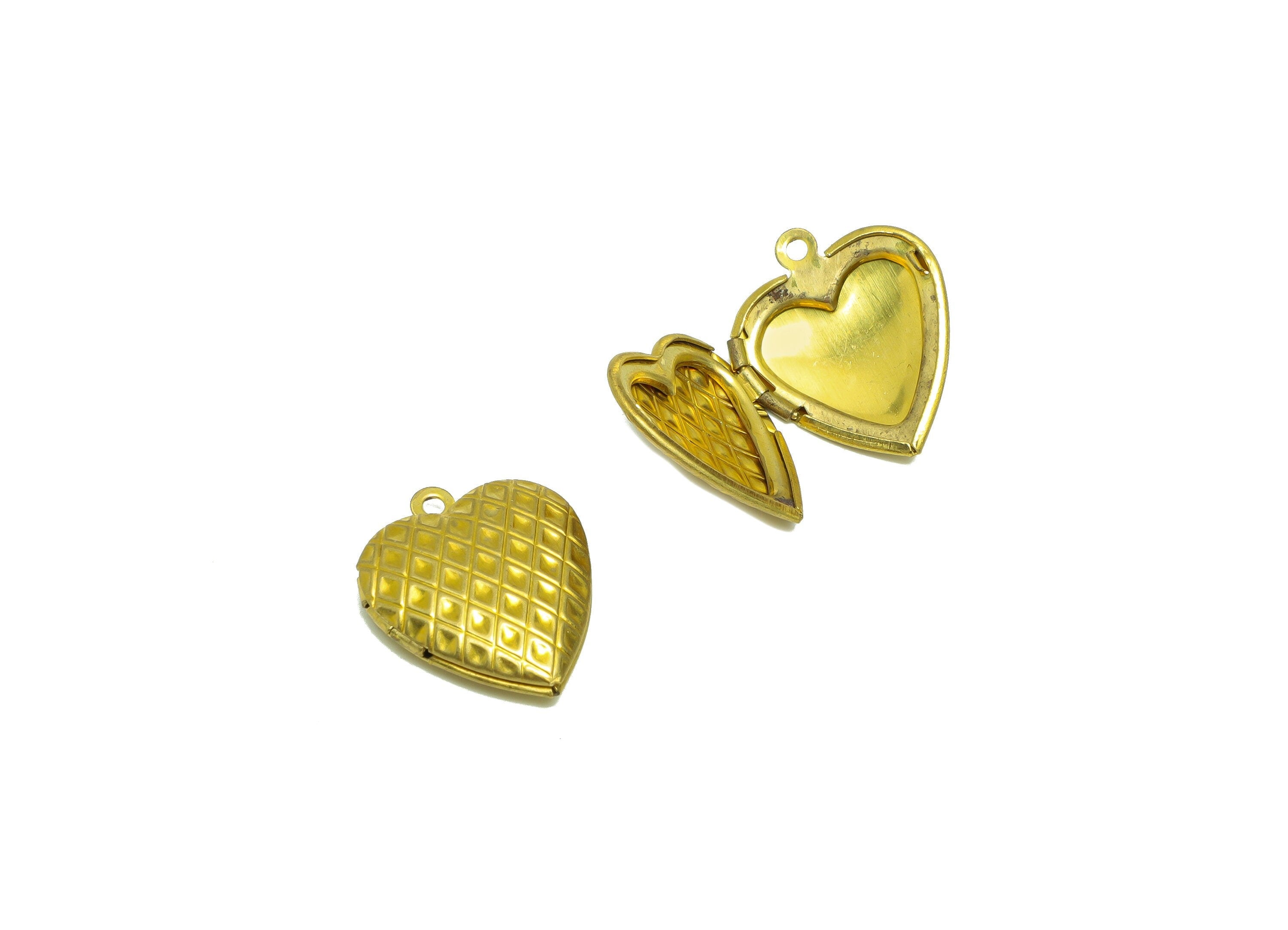 Brass Heart Locket Charm - Raw Brass Antique Vintage Engraved Locket - Antique Looking Locket - Vintage Looking Locket - 21x19x5mm - PP8921 - DOMEDBAZAAR