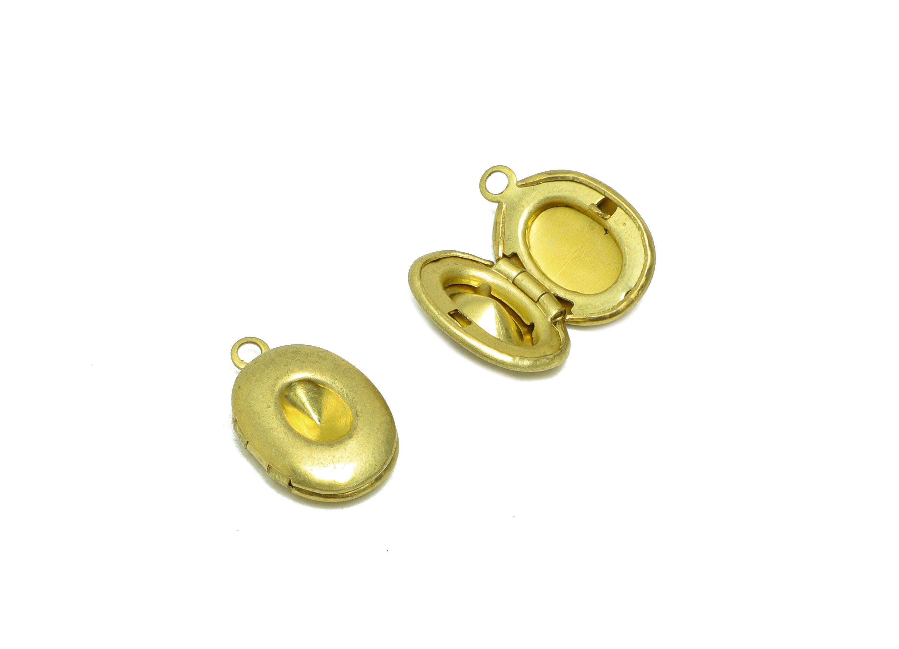 Brass Oval Locket Charm - Raw Brass Oval Locket Charms - Antique Looking Locket - Vintage Looking Locket - 15.35x9.98x3.63mm - PP8943 - DOMEDBAZAAR