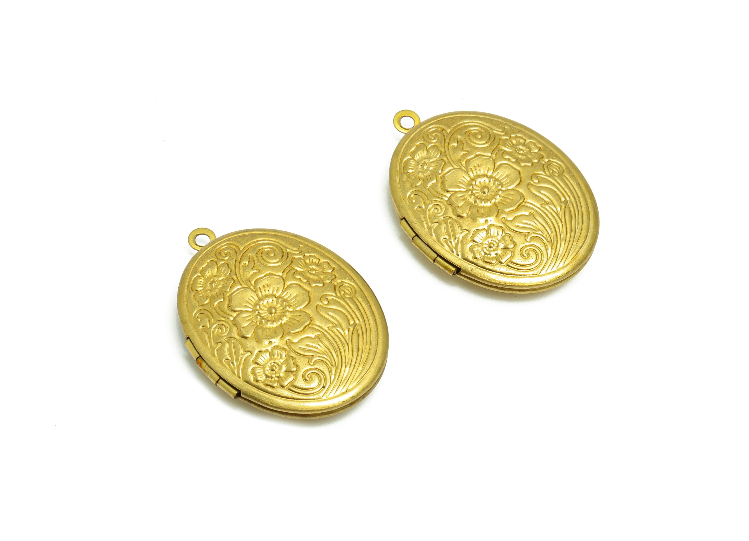 Brass Oval Locket Charm - Raw Brass Flower Oval Locket Charms - Antique Looking Locket - Vintage Looking Locket- 33.49x23.59x6.76mm - PP8935 - DOMEDBAZAAR