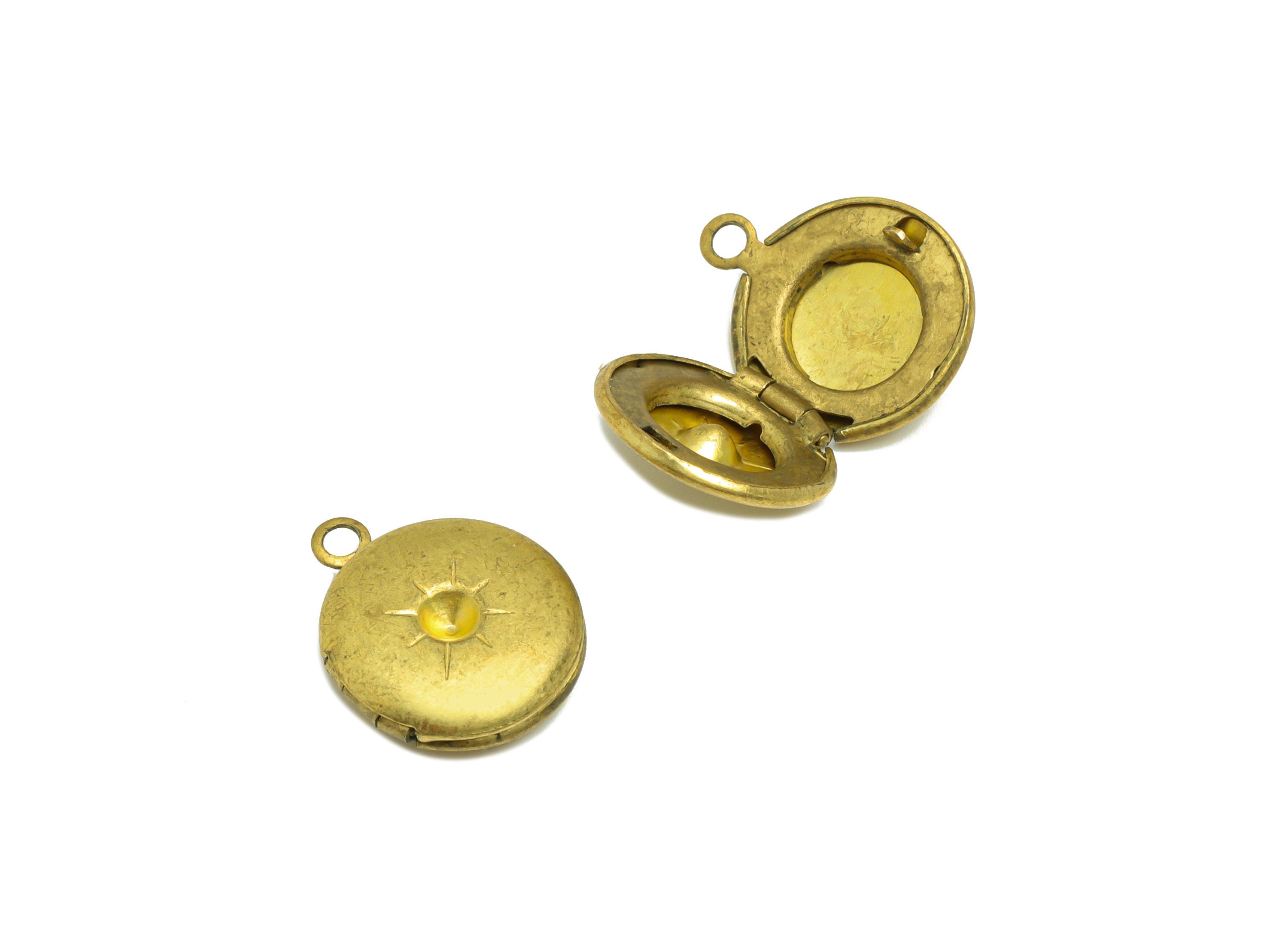Brass Round Locket Charm - Raw Brass Sun Circle Locket Charms - Antique Looking Locket - Vintage Looking Locket - 16.06x13x3.98mm - PP8946 - DOMEDBAZAAR